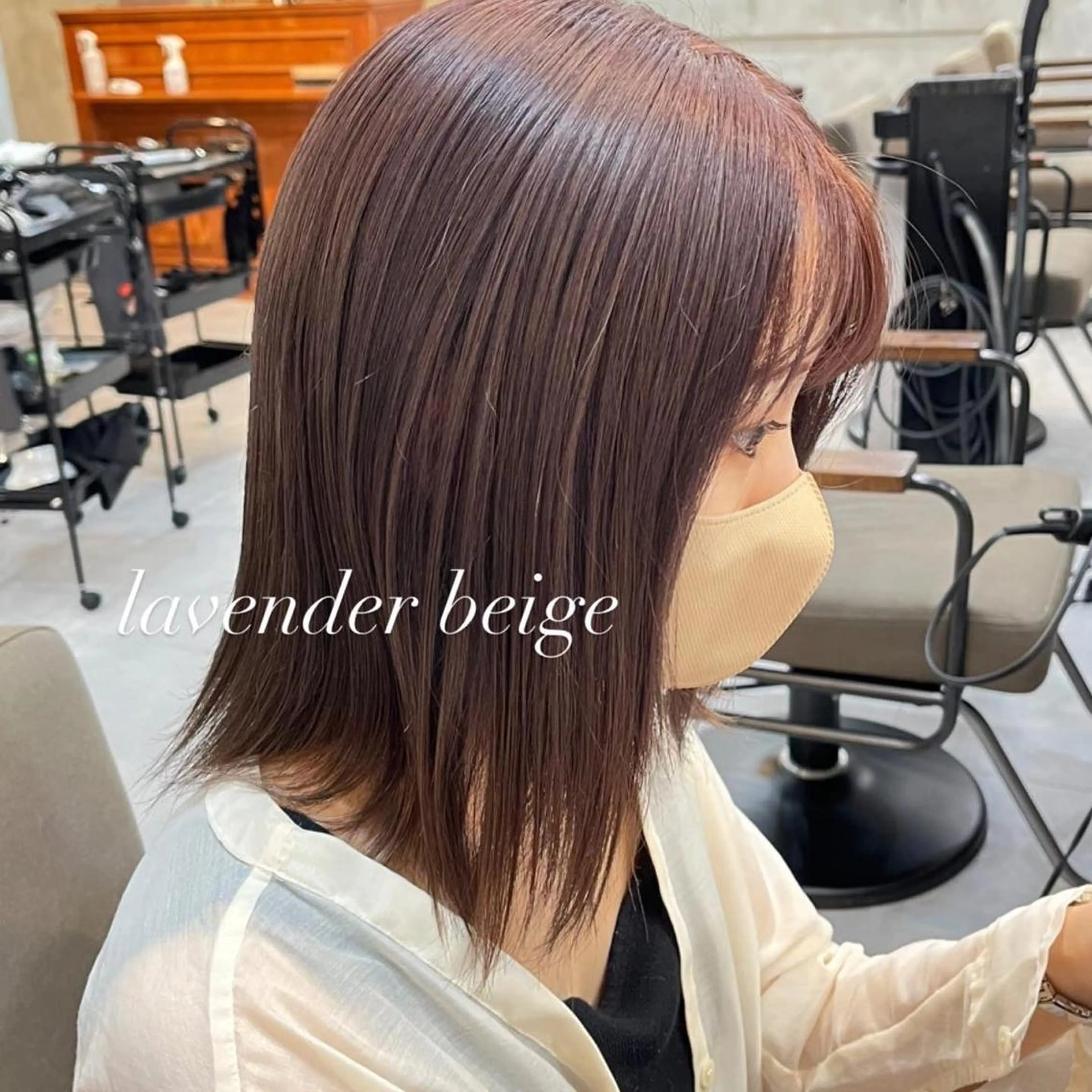 セミロング ラベンダーベージュ RIYA❤︎ Aujuaソムリエのヘアスタイル