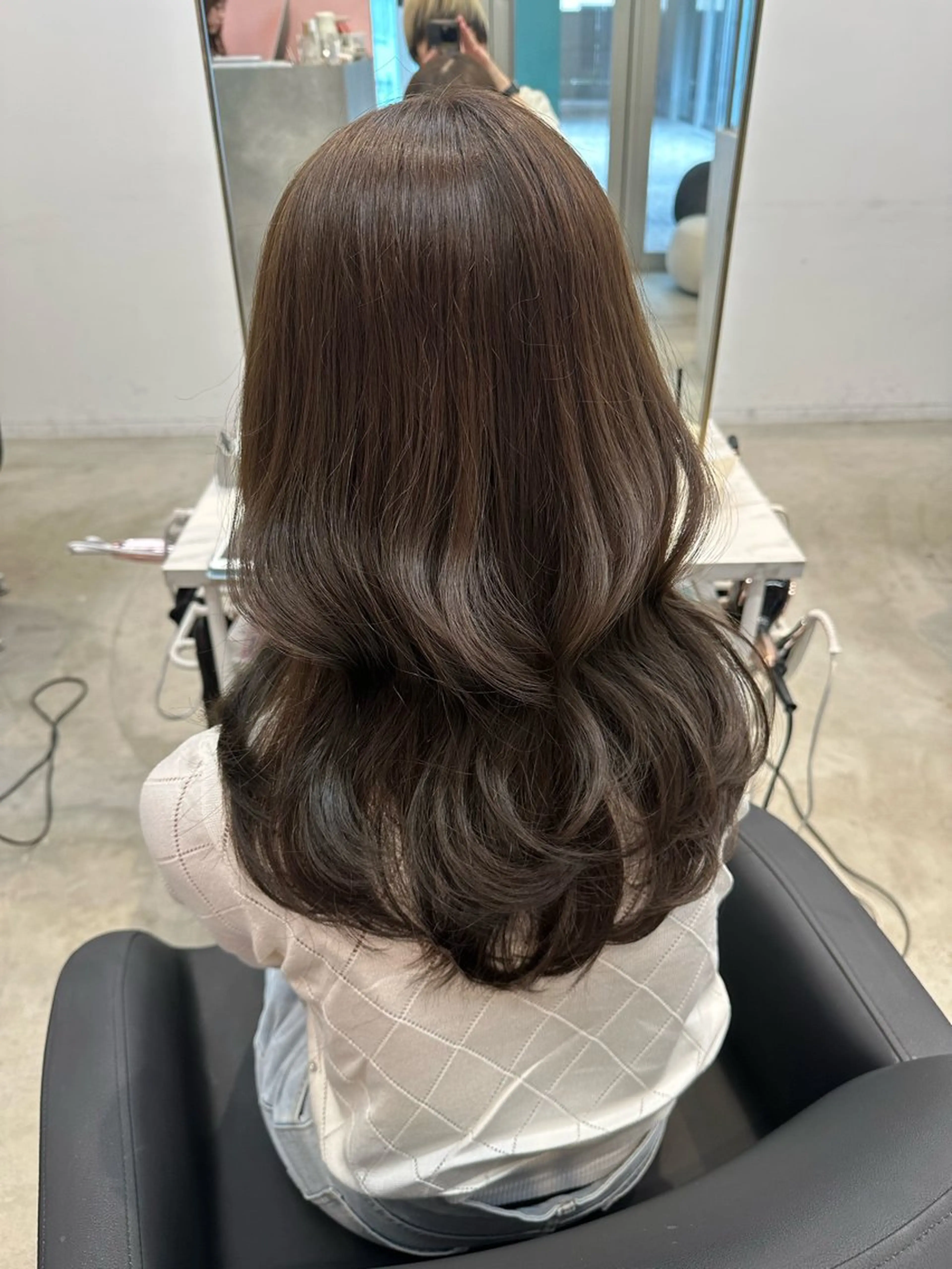 ロング カラー 顔周り似合わせ・巻け るレイヤー水谷航大のヘアスタイル