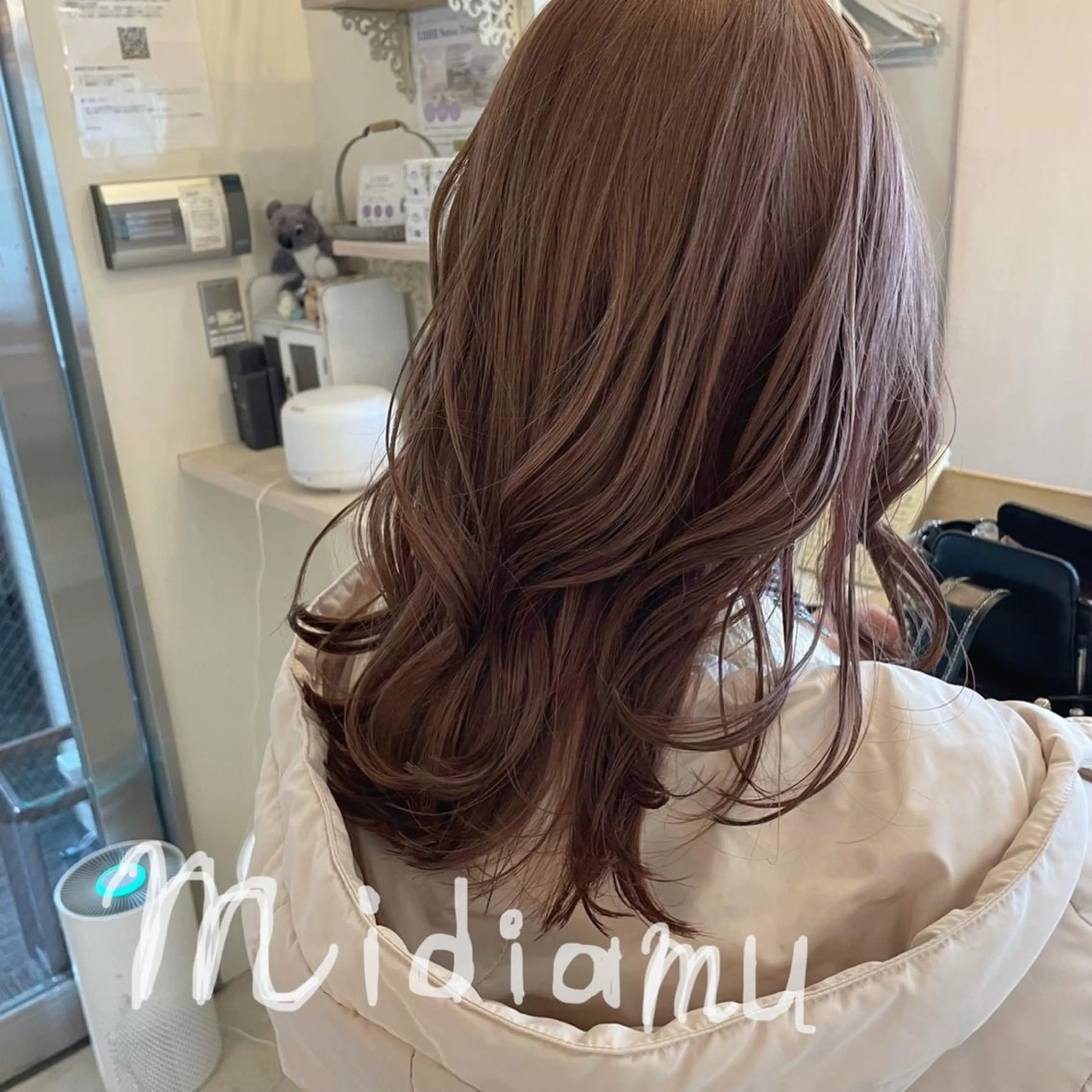 セミロング カラー ベージュカラー カット ヘアカラー トリートメント ボブウルフ／ボブ Satsukiのヘアスタイル