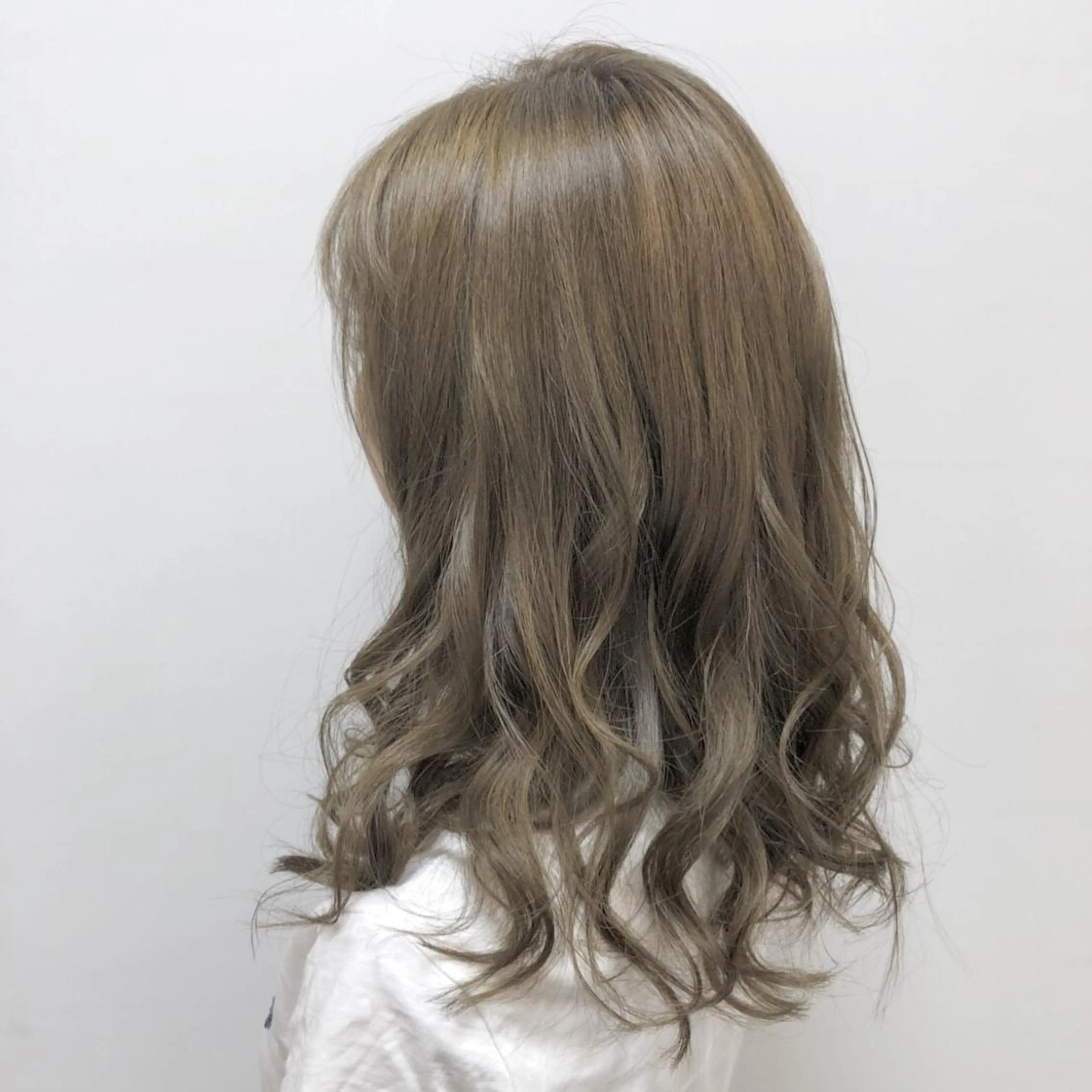 セミロング カラー 【brace小阪店】 店長   村上直也のヘアスタイル