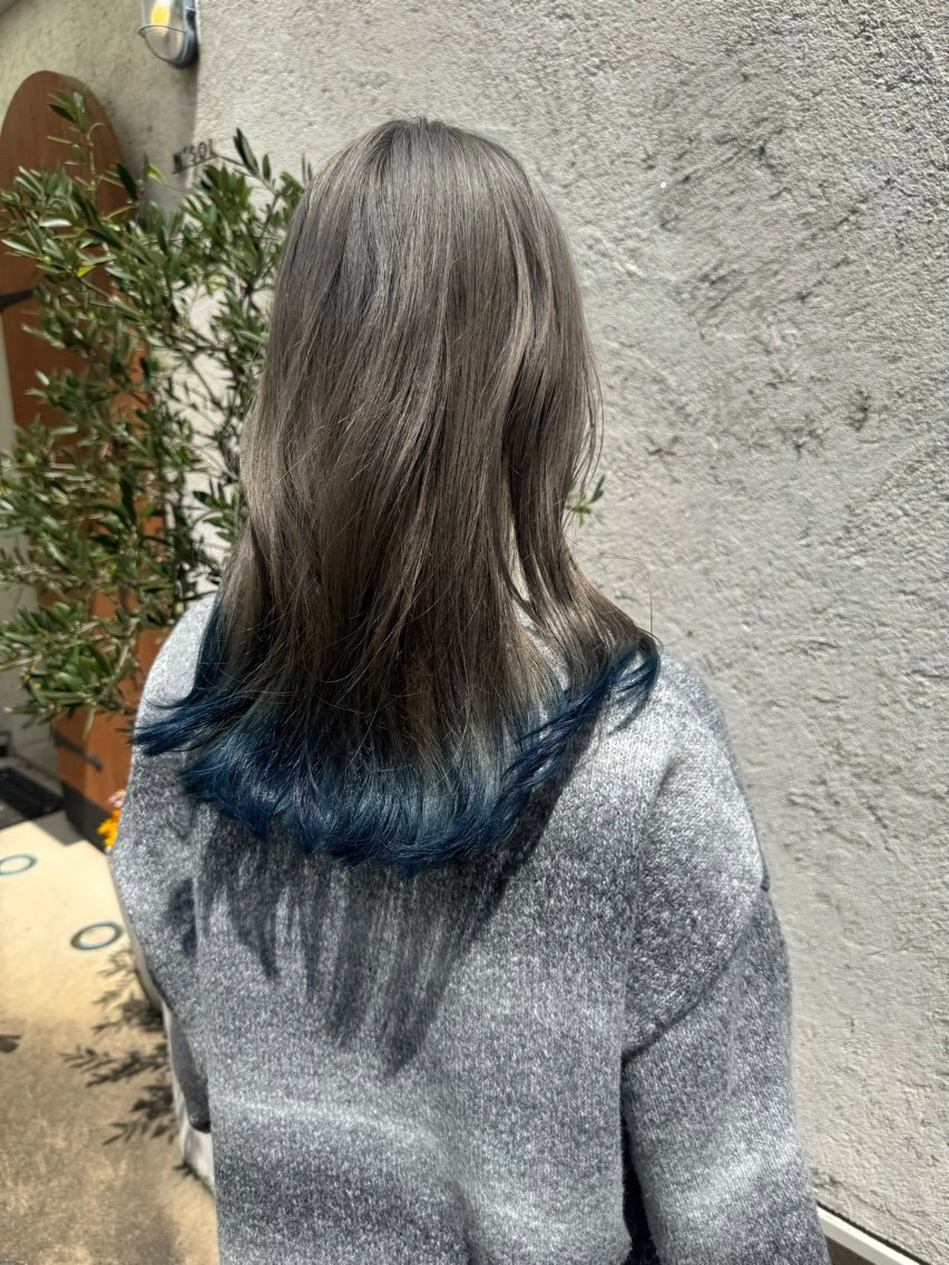 セミロング カラー ブリーチ カット ヘアカラー トリートメント 後藤 由希のヘアスタイル