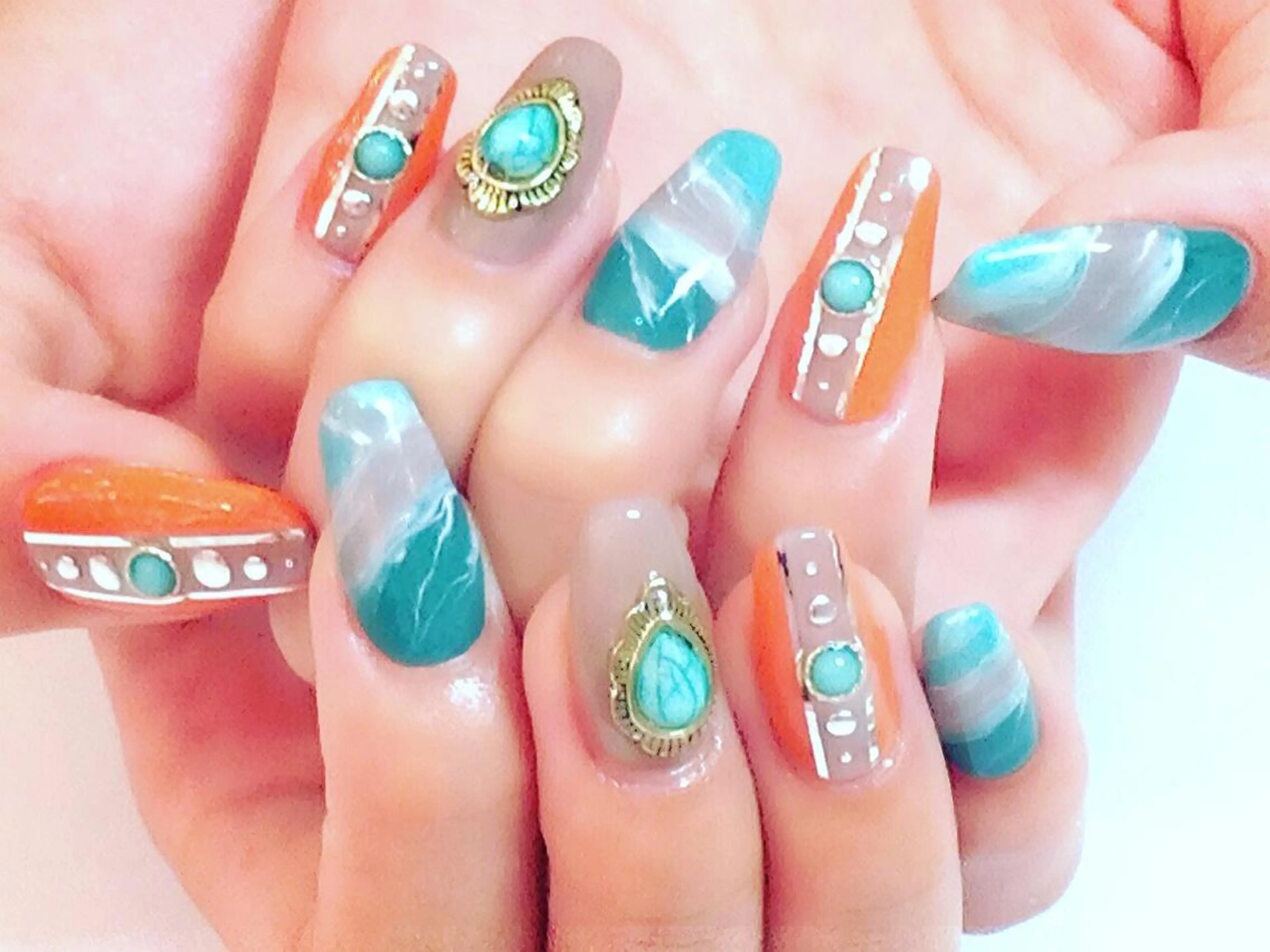 セミロング カラー パーマ ヘアアレンジ メンズ キッズ ネイル マツエク・マツパ 学生(メンズ向け) 付け放題 学生 アートネイル フットネイル NAILSGOGO shibuyaのネイルデザイン