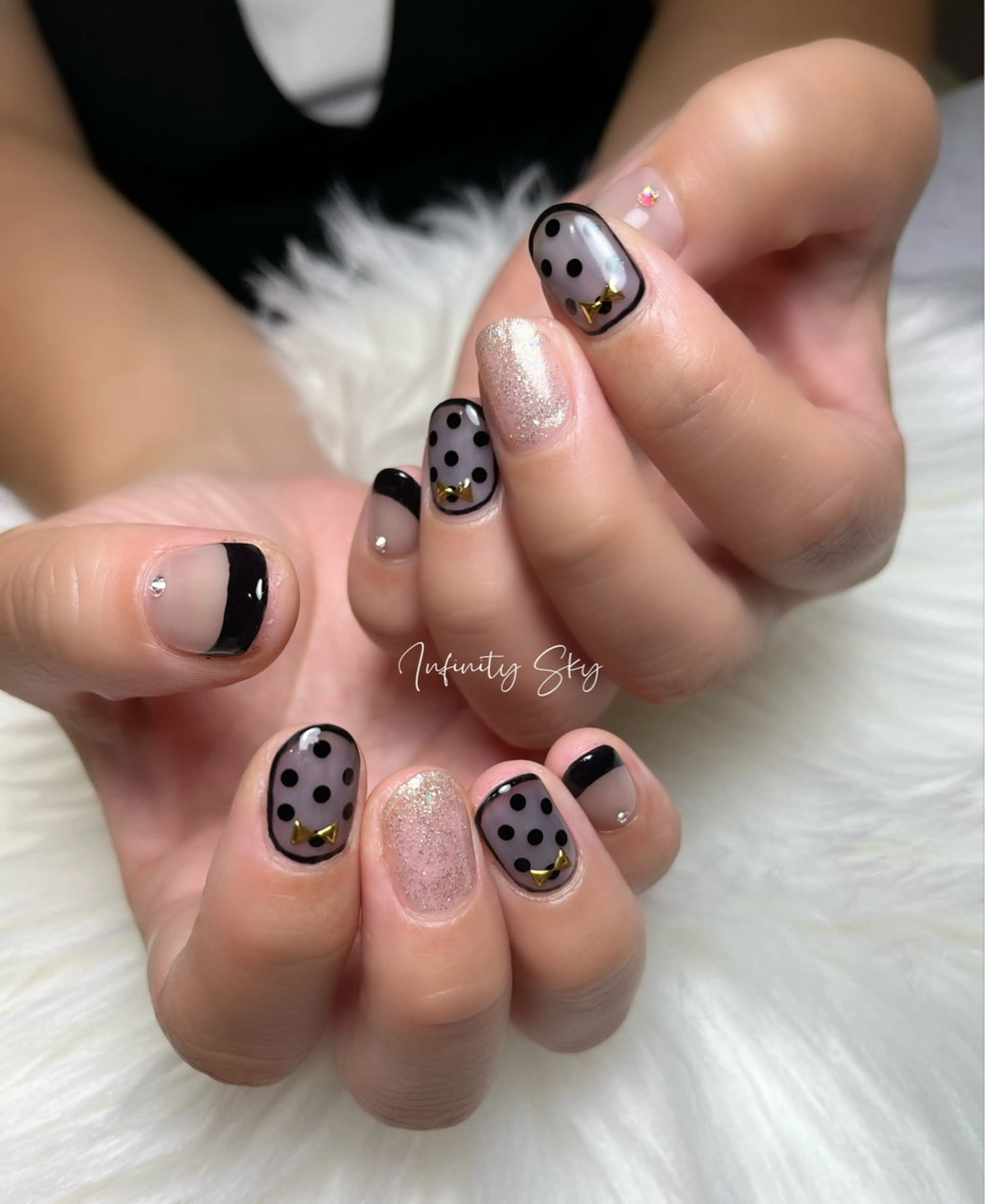 ネイル ドット infinity skyのネイルデザイン