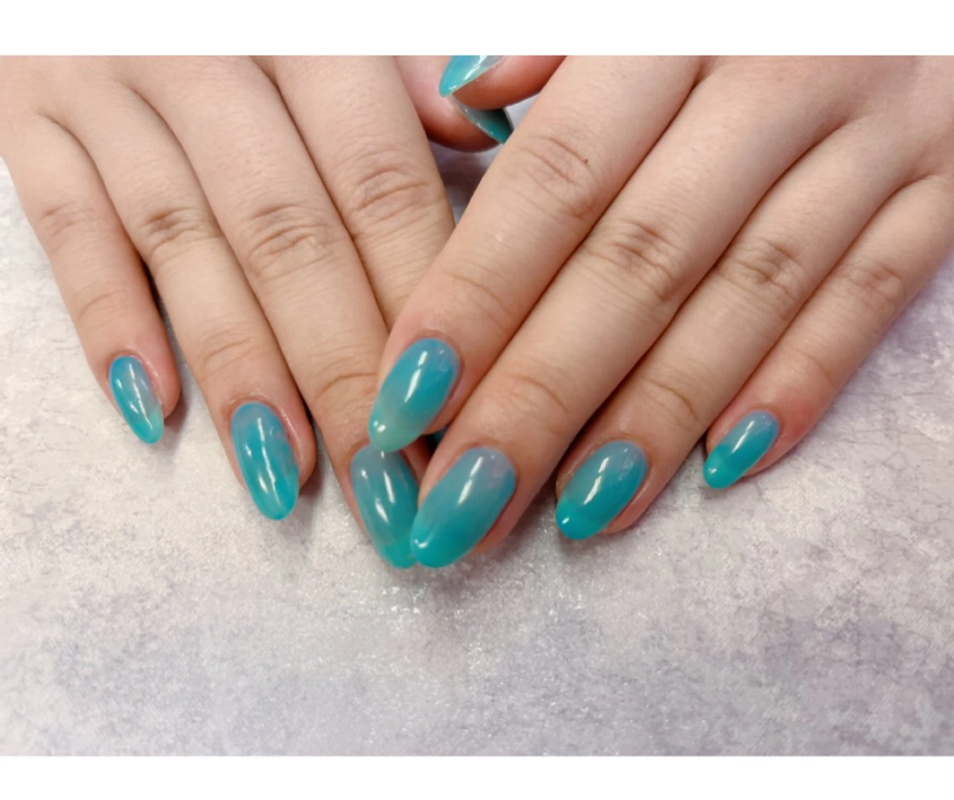 ネイル Maison dePLATINUM所属・ネイリスト makiのネイルデザイン