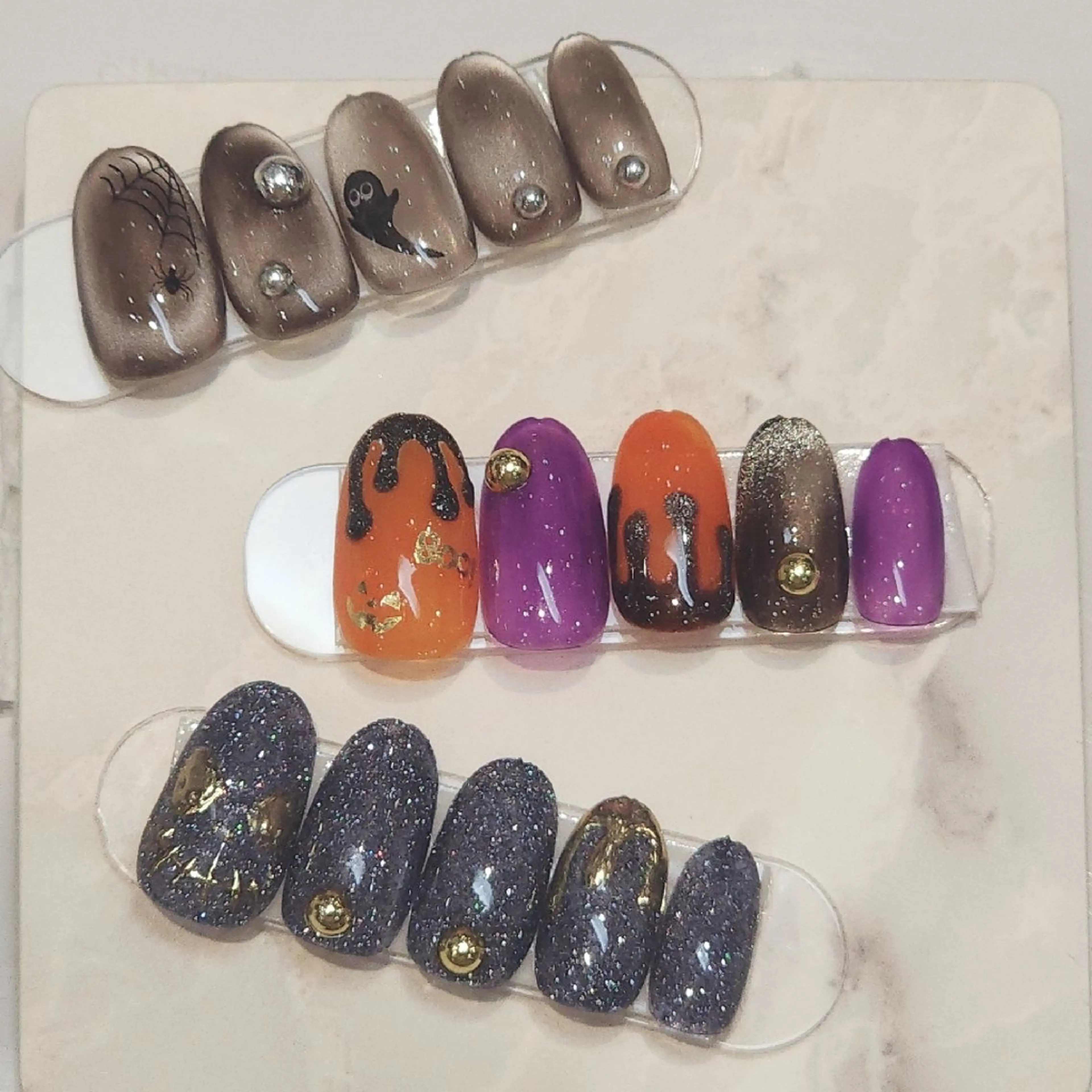ネイル ハンドネイル 💙🤍Tiary M🤍💙のネイルデザイン