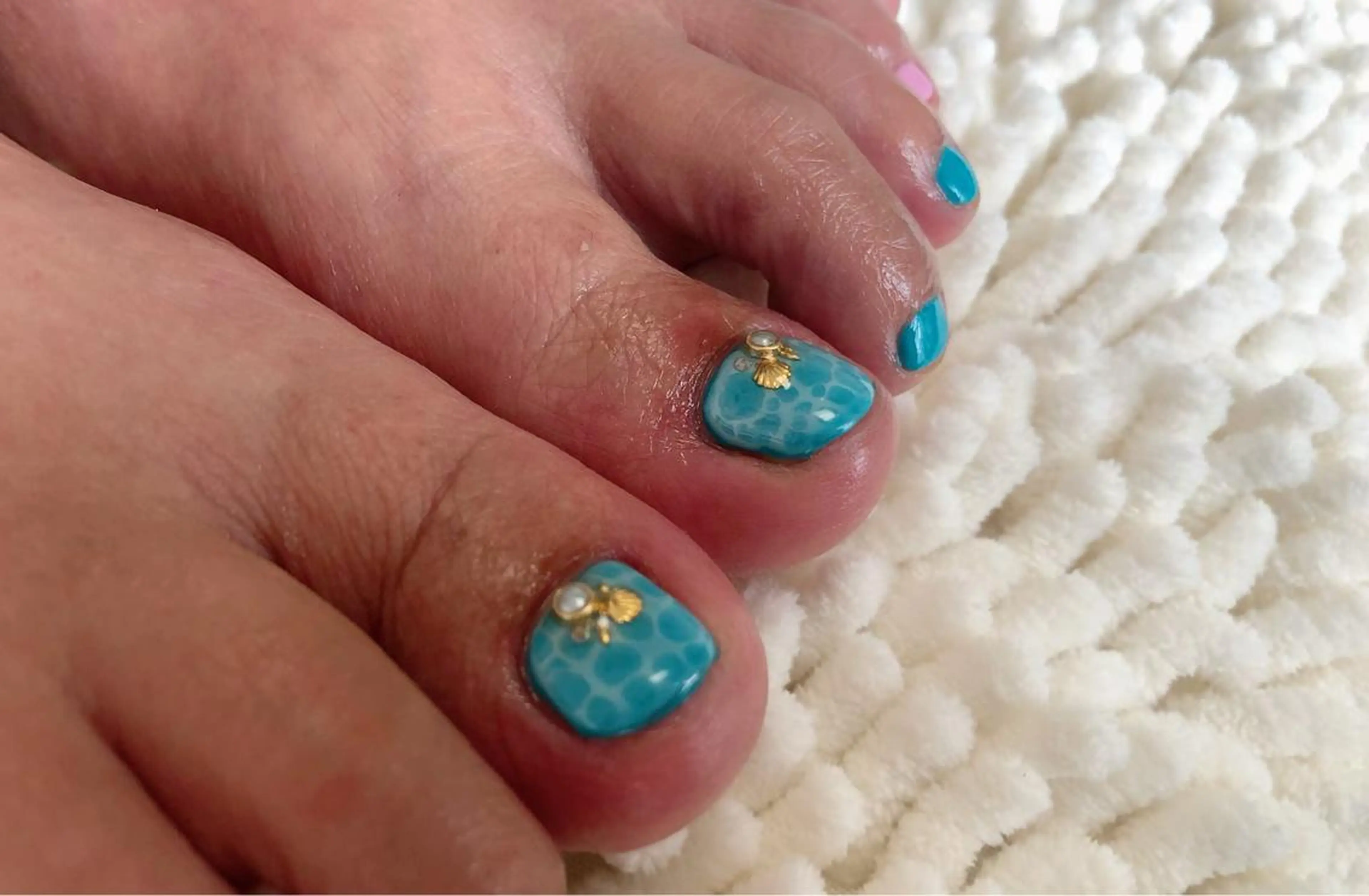 ネイル フットネイル t. yoshizawaのネイルデザイン