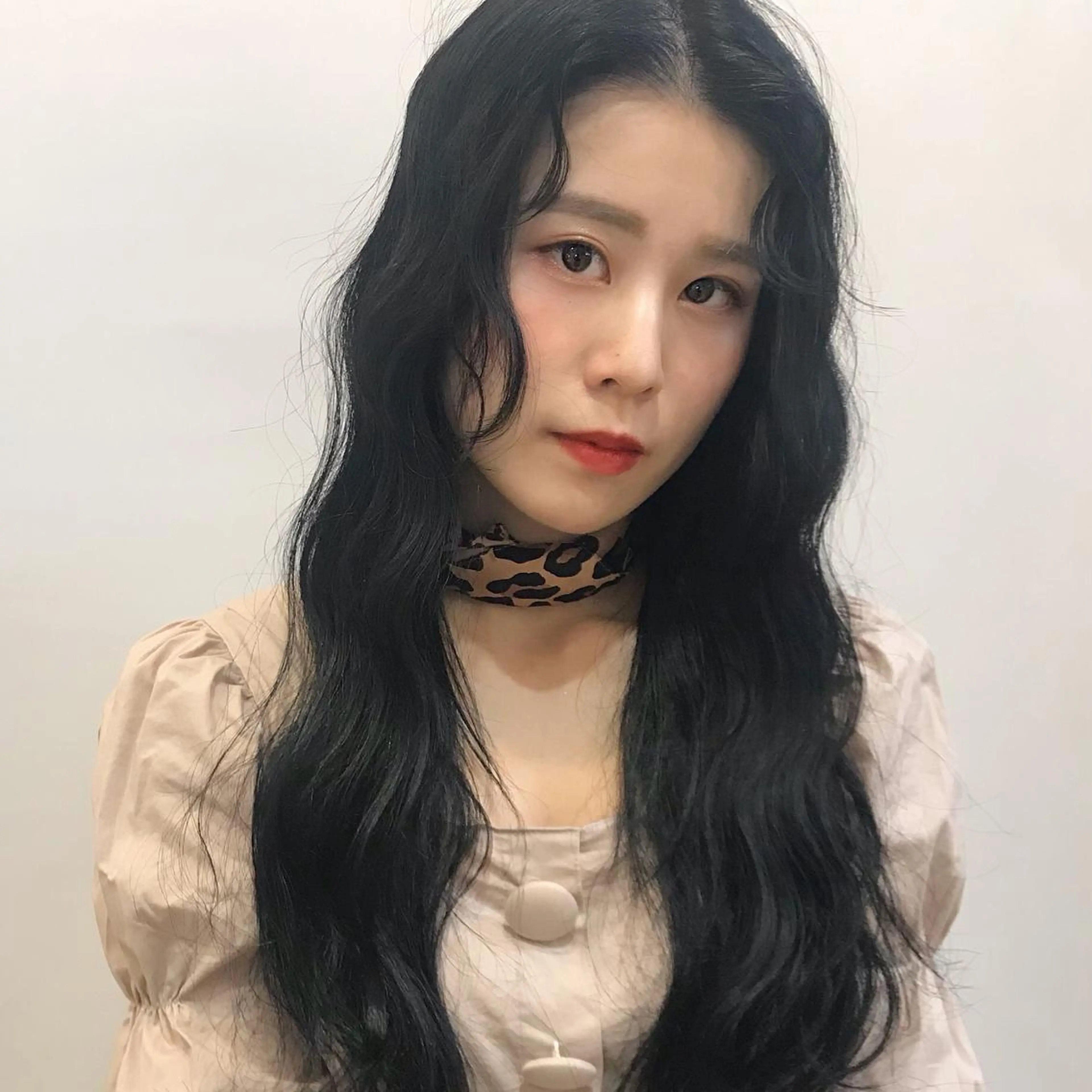 ブリーチなしカラー レイヤーカットのヘアスタイル