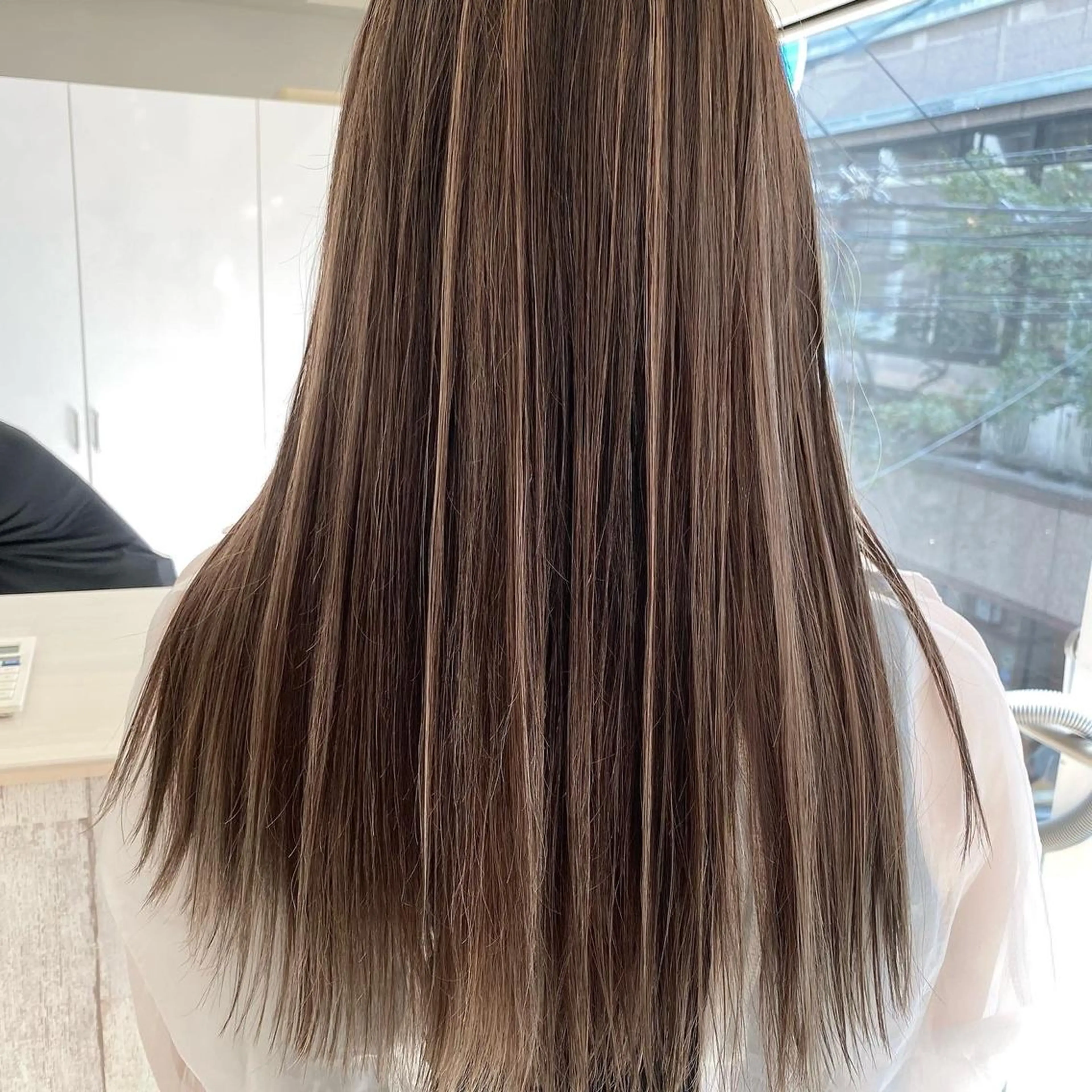 セミロング カラー ヘアアレンジ ヘアカラー トリートメント 久米 治仁のヘアスタイル