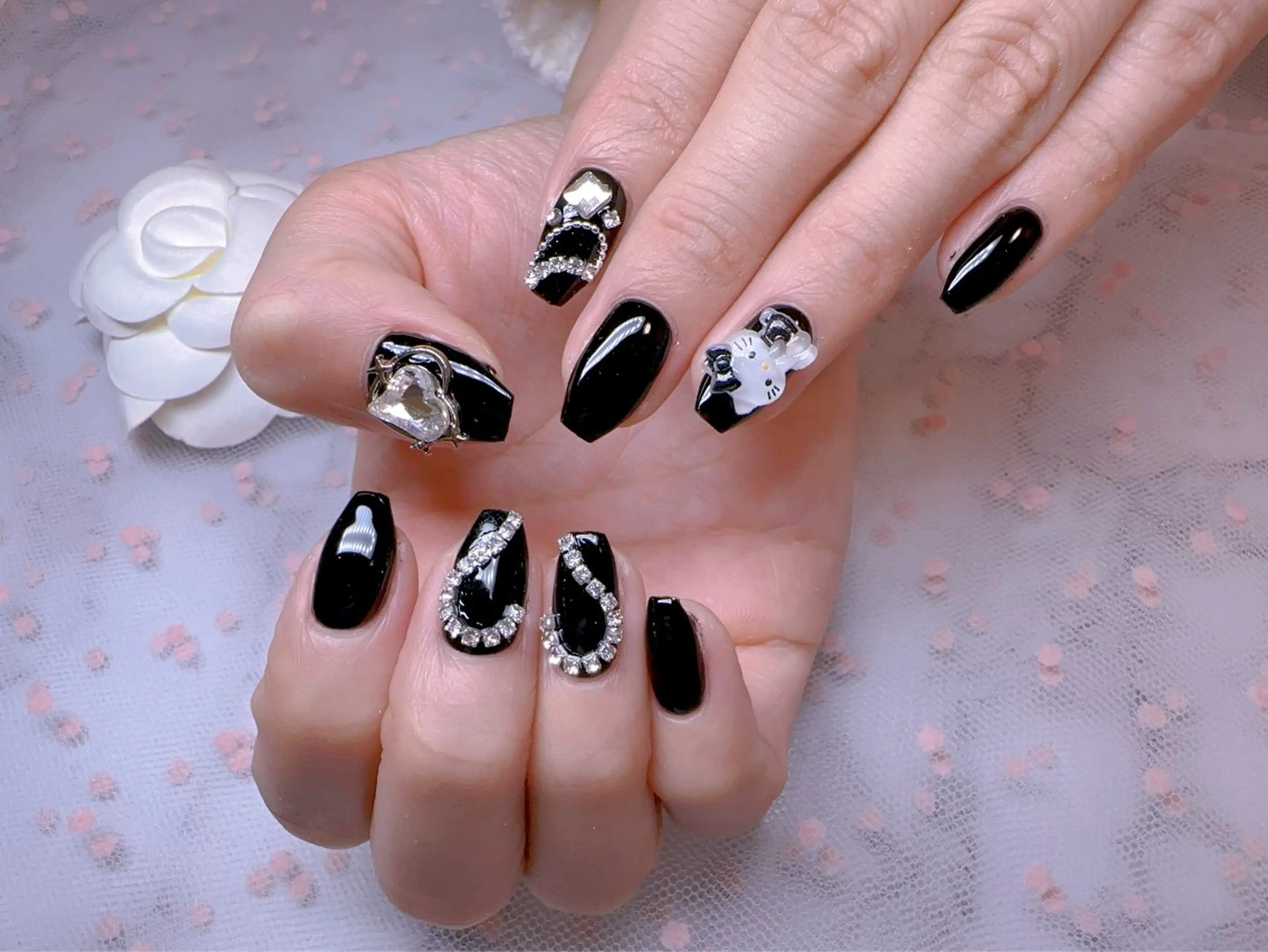 ネイル オーロラネイル フットネイル 韓国ネイル ラメ(グリッター) ラメグラデーション ハンドネイル Belle nail salon 新小岩のネイルデザイン