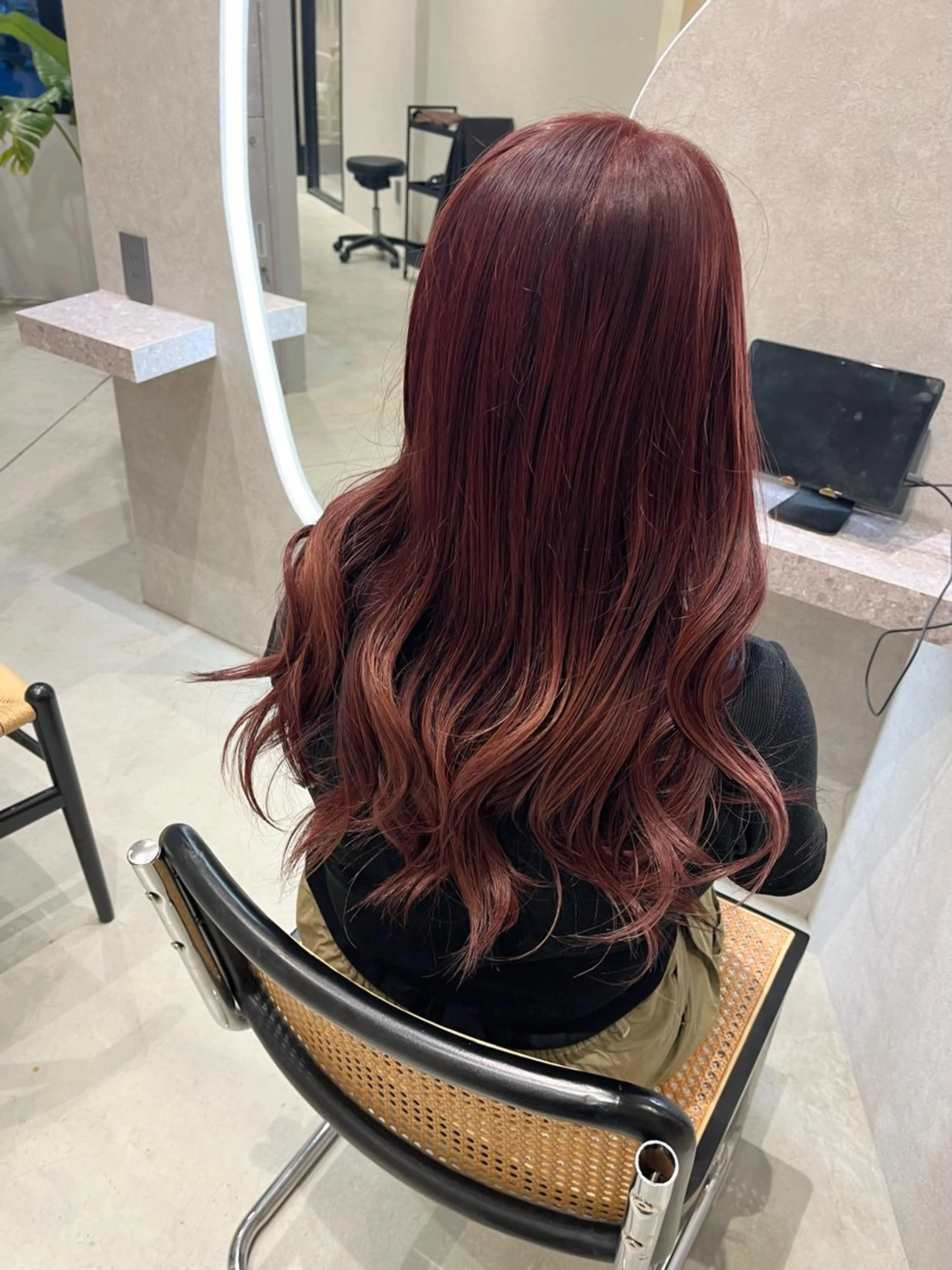 カラー ヘアカラー 斉藤 果音のヘアスタイル