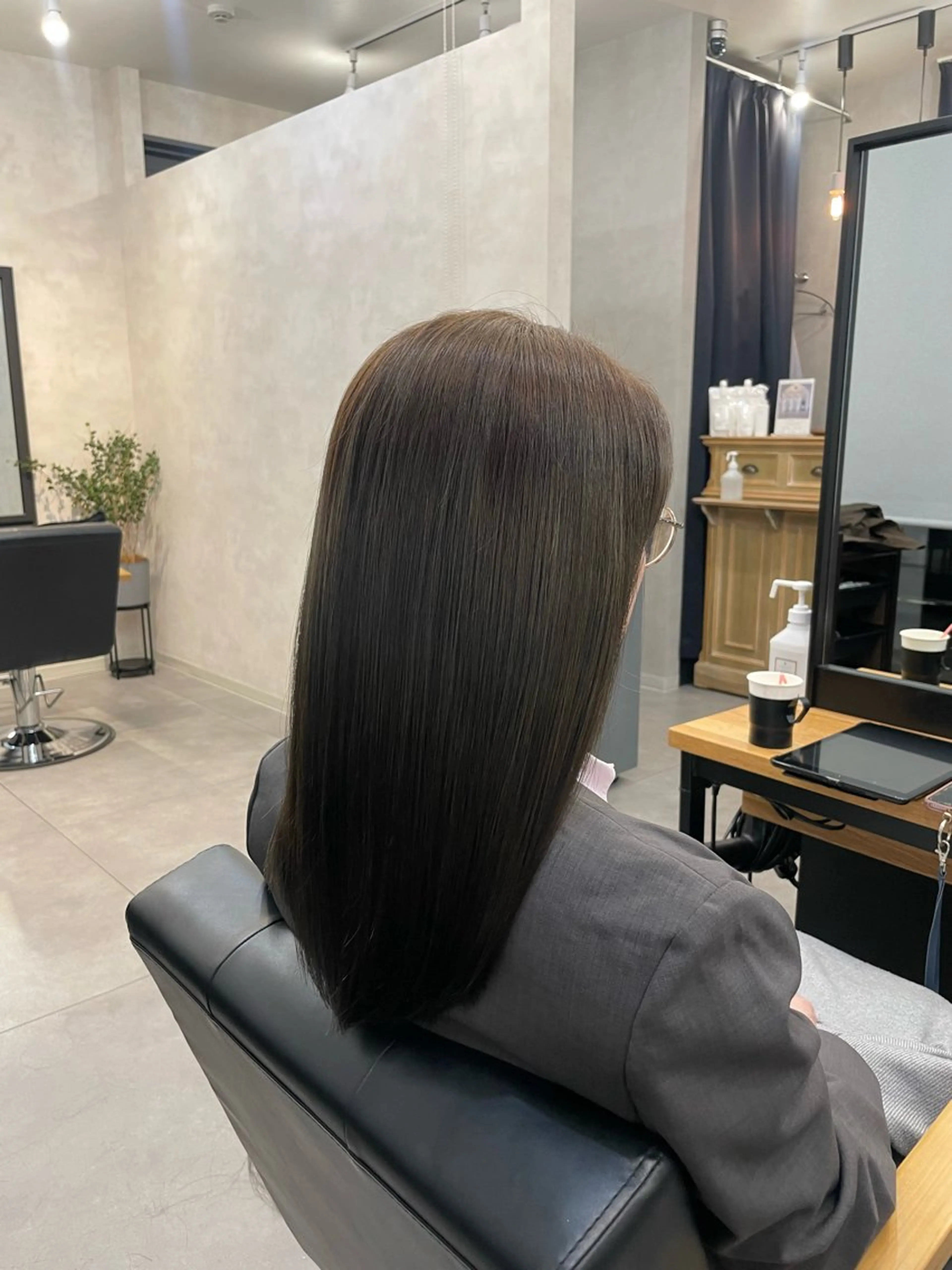 セミロング カラー カット ヘアカラー トリートメント 今村 南穂のヘアスタイル