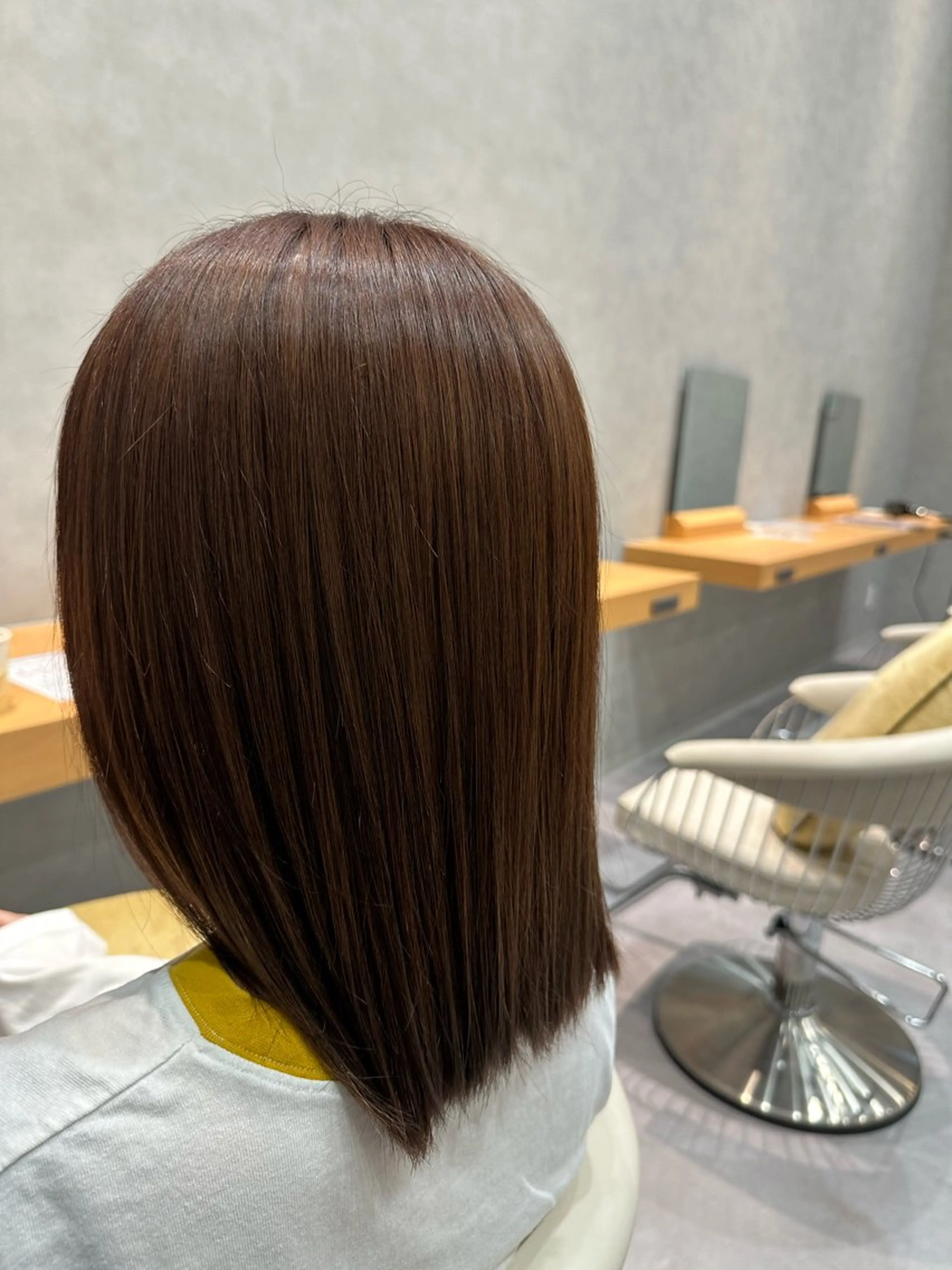 ミディアム 森 沙織のヘアスタイル