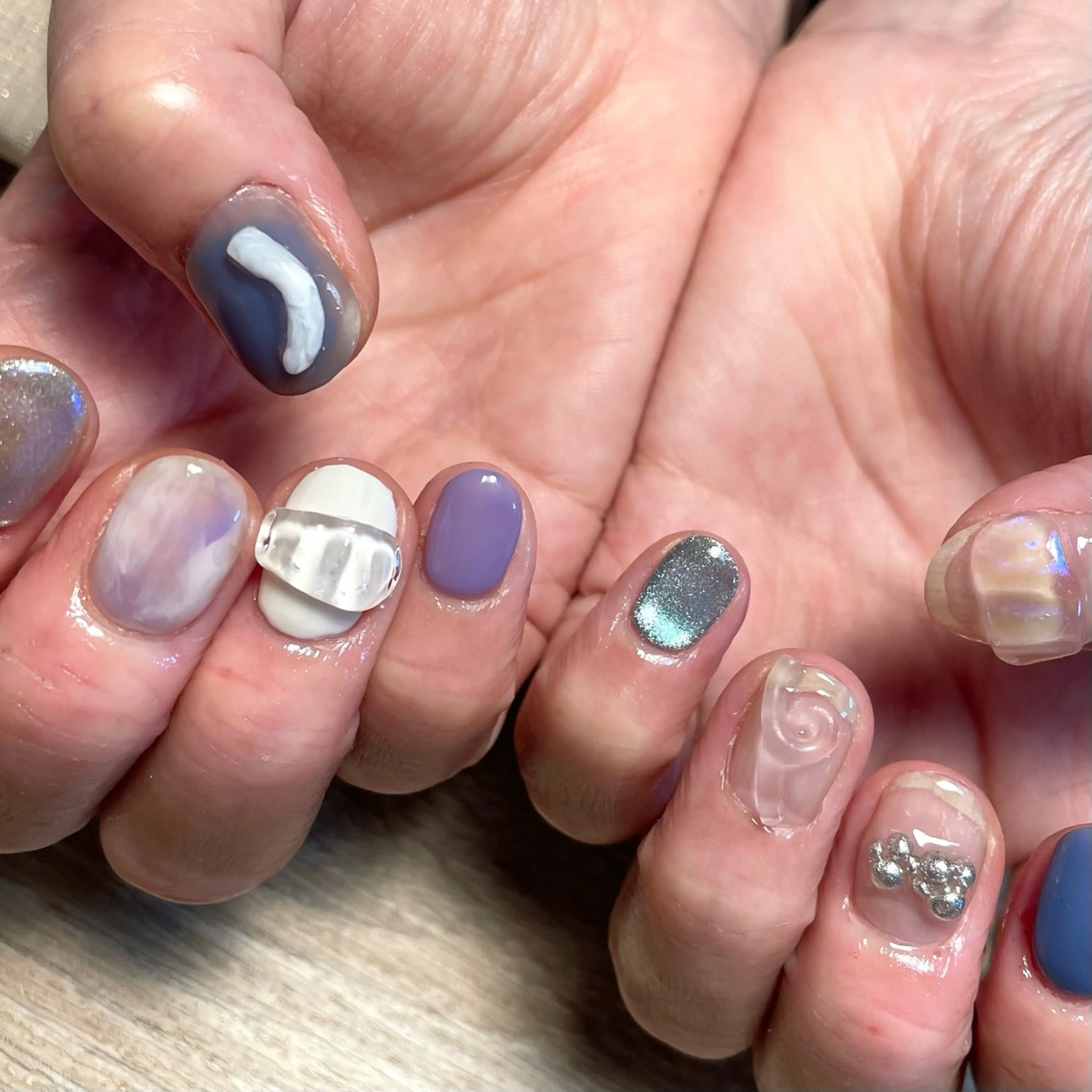 ネイル ハンドネイル nail salon BOM（ポム）のネイルデザイン