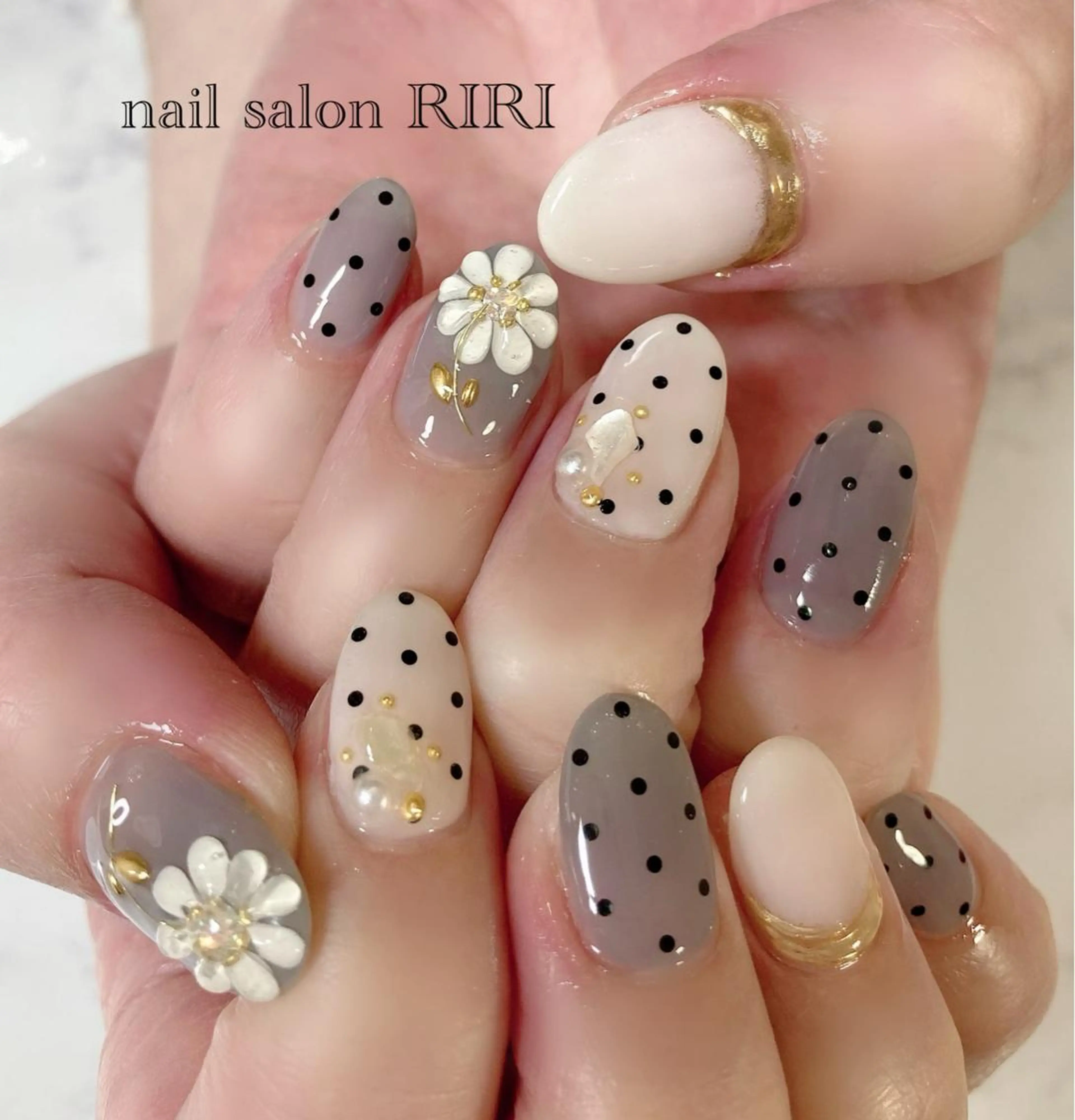 ネイル フラワーネイル ぷっくりネイル private  nail  salon RIRI所属・RIRI リリのネイルデザイン