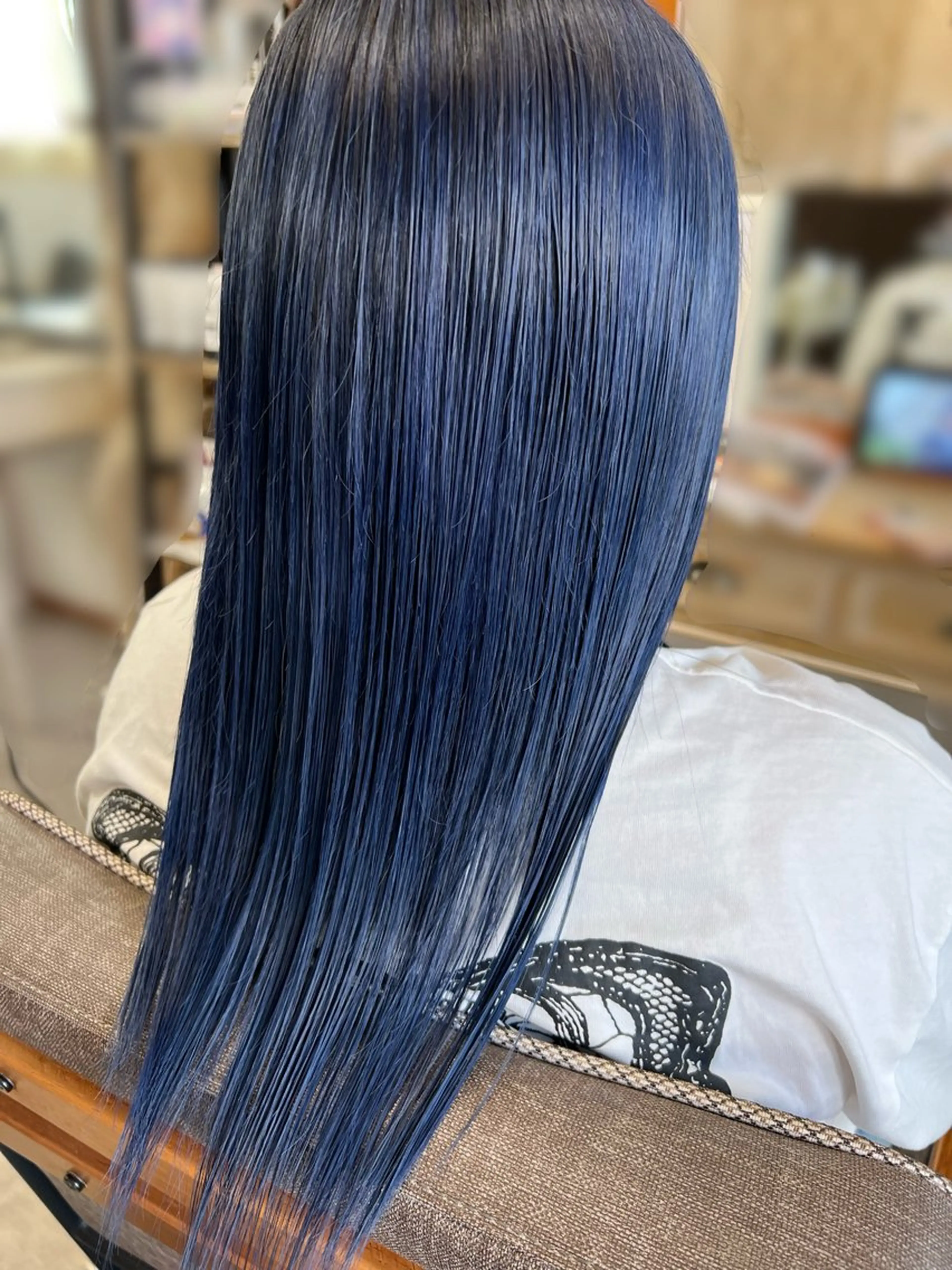 セミロング カラー 黒髪 ブルーカラー ブルーブラック hair works raptureのヘアスタイル