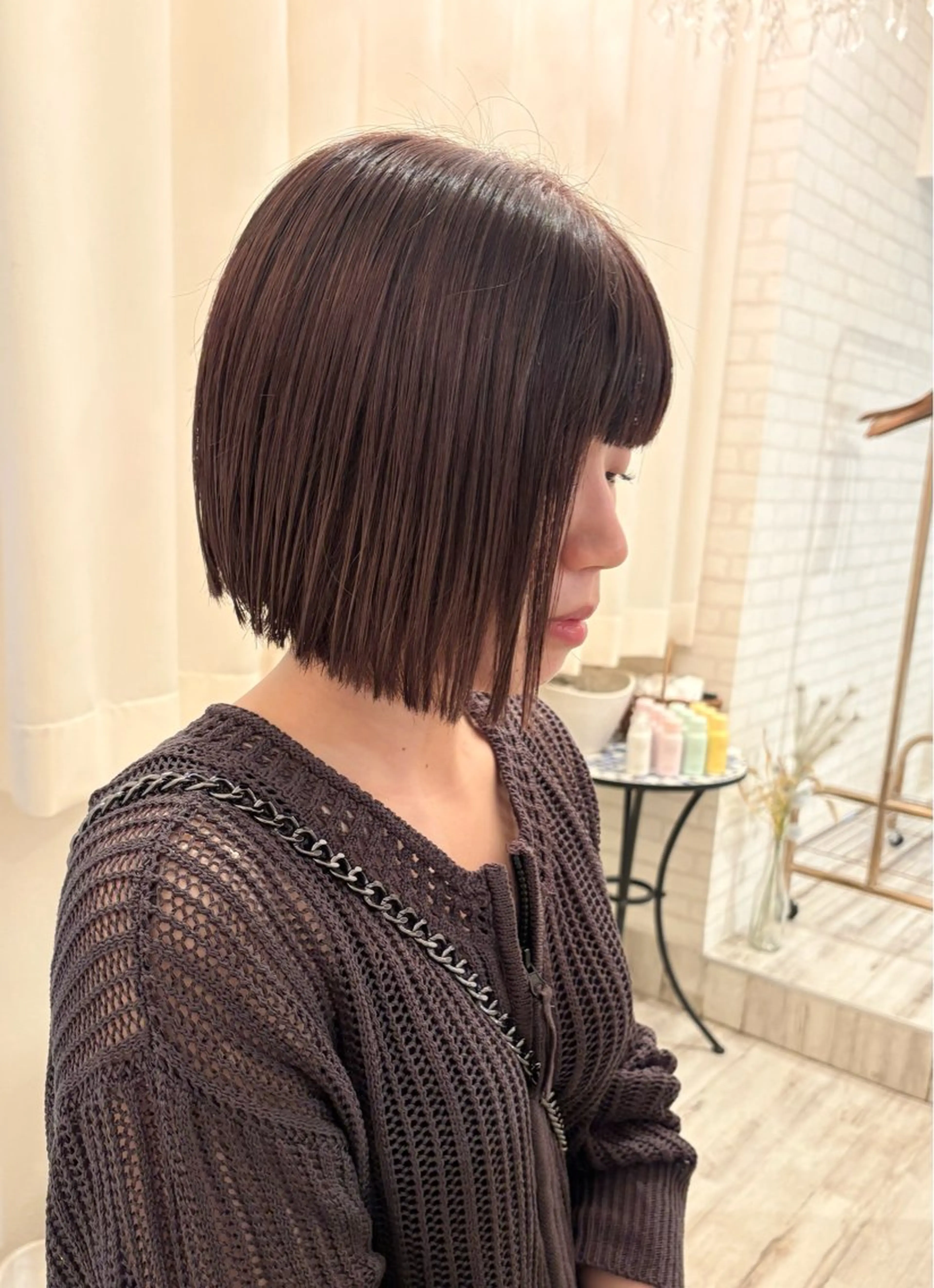 ショート カラー ラベンダーカラー レッドカラー カット ヘアカラー abilita HIRARIのヘアスタイル
