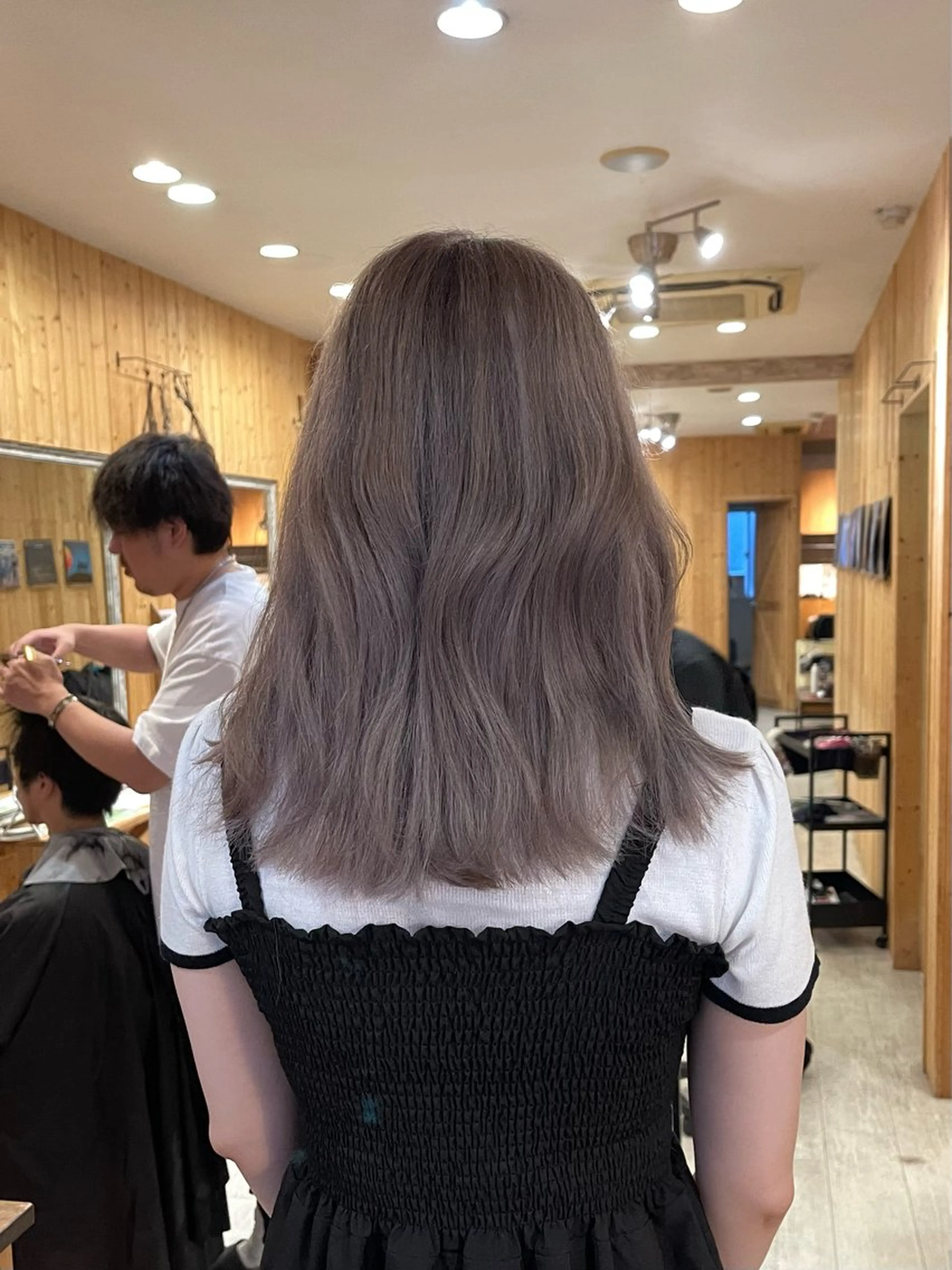 セミロング カット ヘアカラー 谷山銀二郎/ 副店長のヘアスタイル