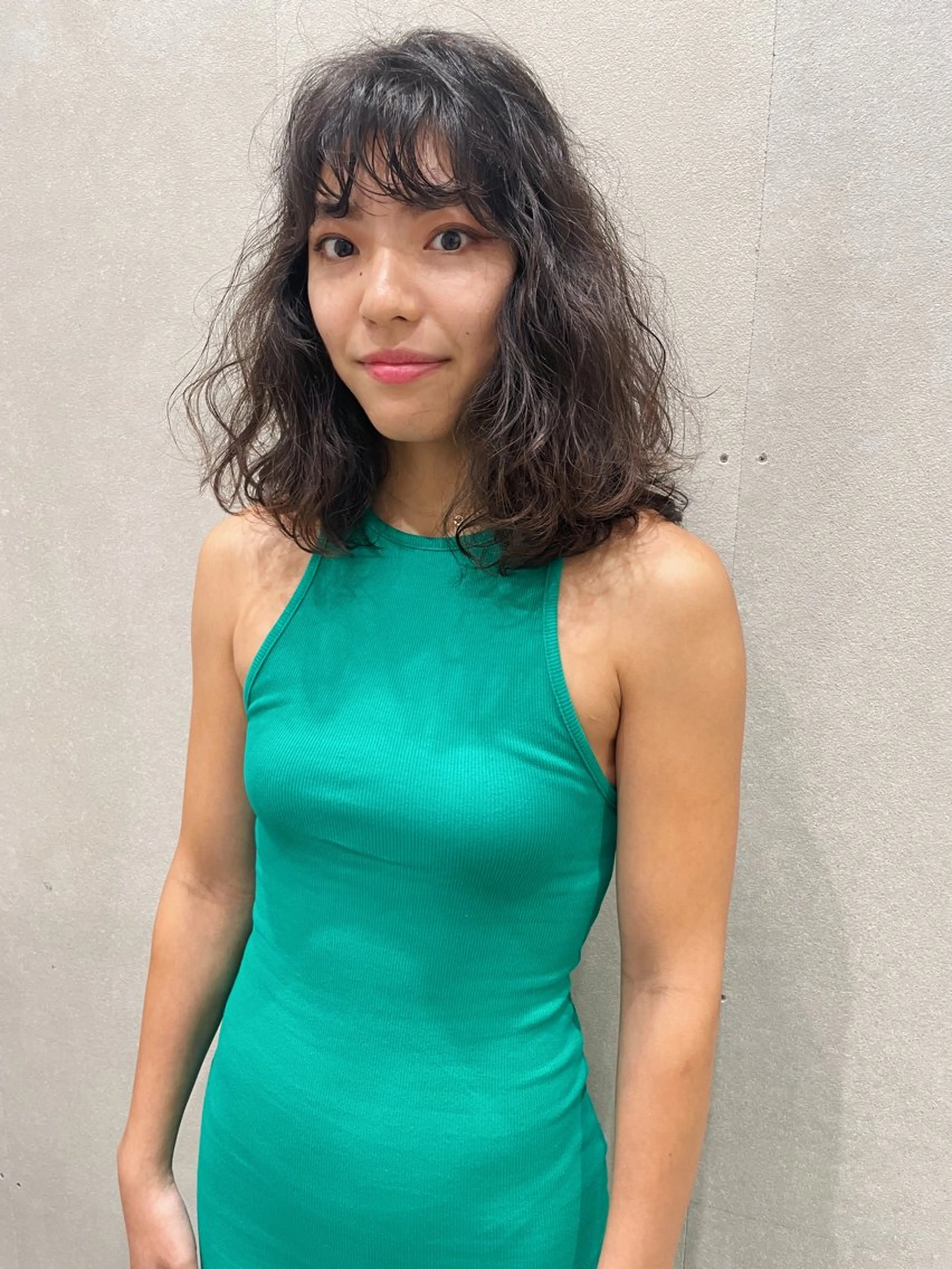 ミディアム パーマ ミディアムパーマ カット パーマ トリートメント センスをお届けします 大谷将生INFPのヘアスタイル