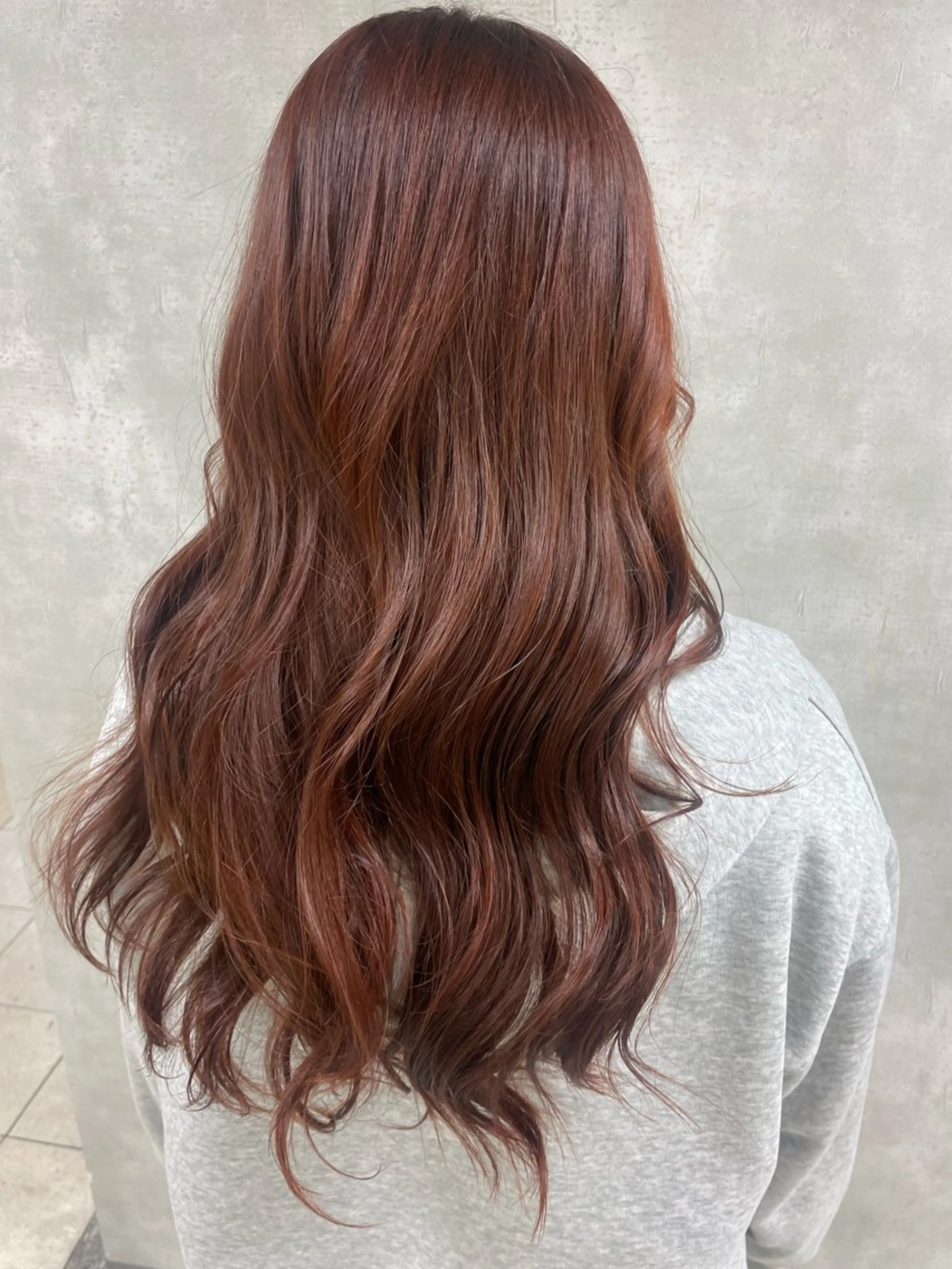 ロング オレンジブラウン 大久保 佳奈のヘアスタイル