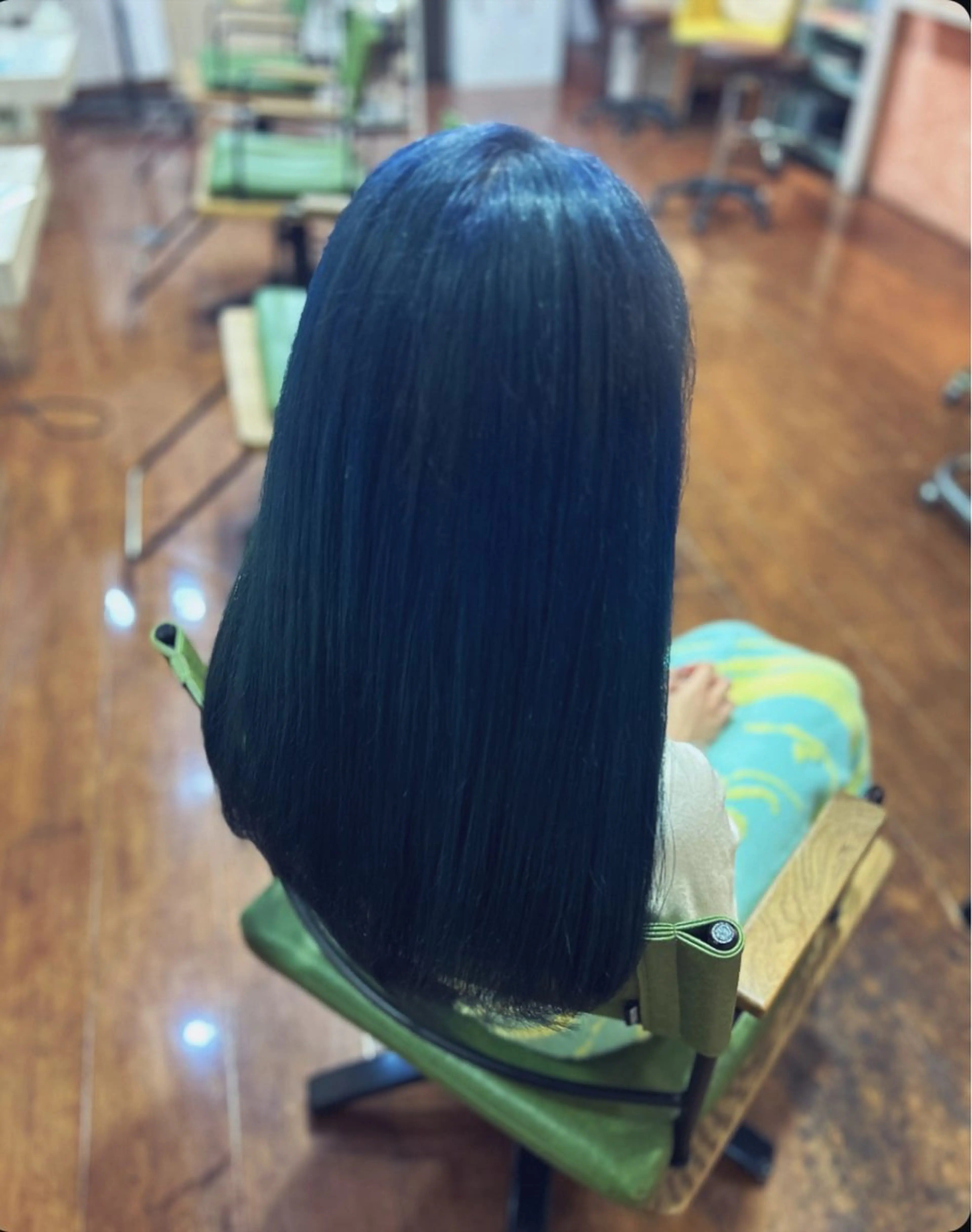 ロング カラー ブルーカラー ヘアカラー 馬越 優のヘアスタイル