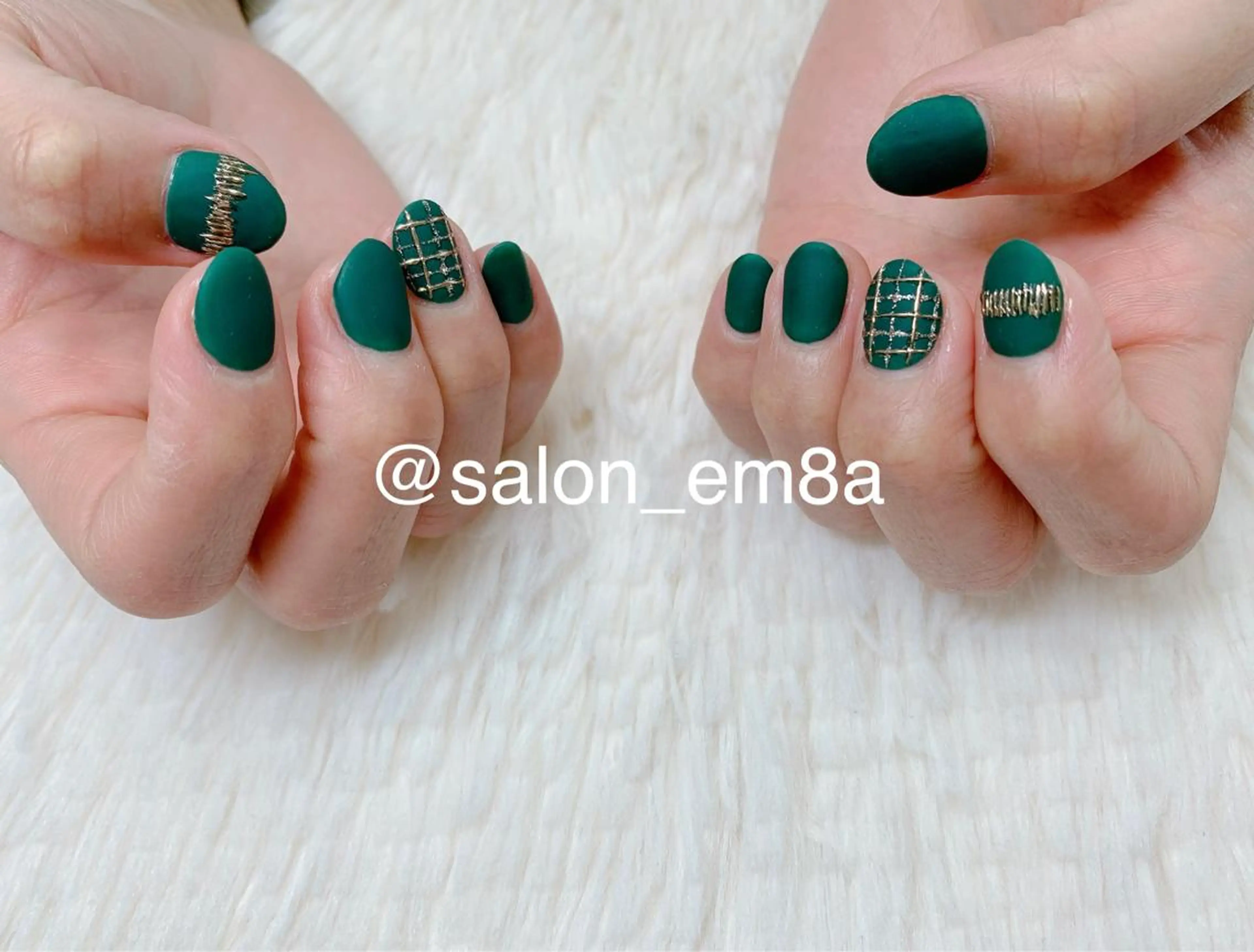 ネイル マットネイル ミラーネイル ハンドネイル salon EM&A emiのネイルデザイン