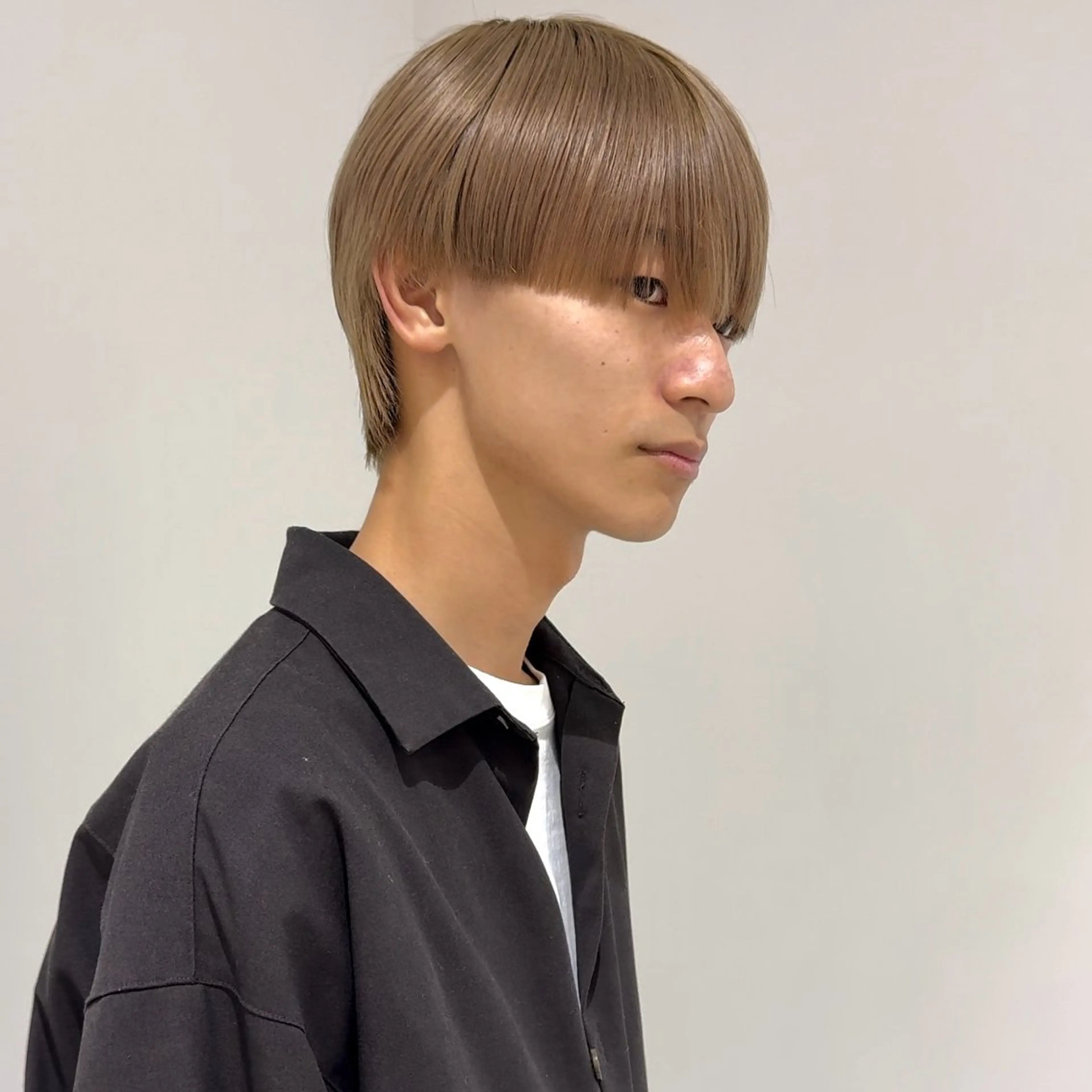 【minimo限定価格☀️】カット + カラー +トリートメントの写真