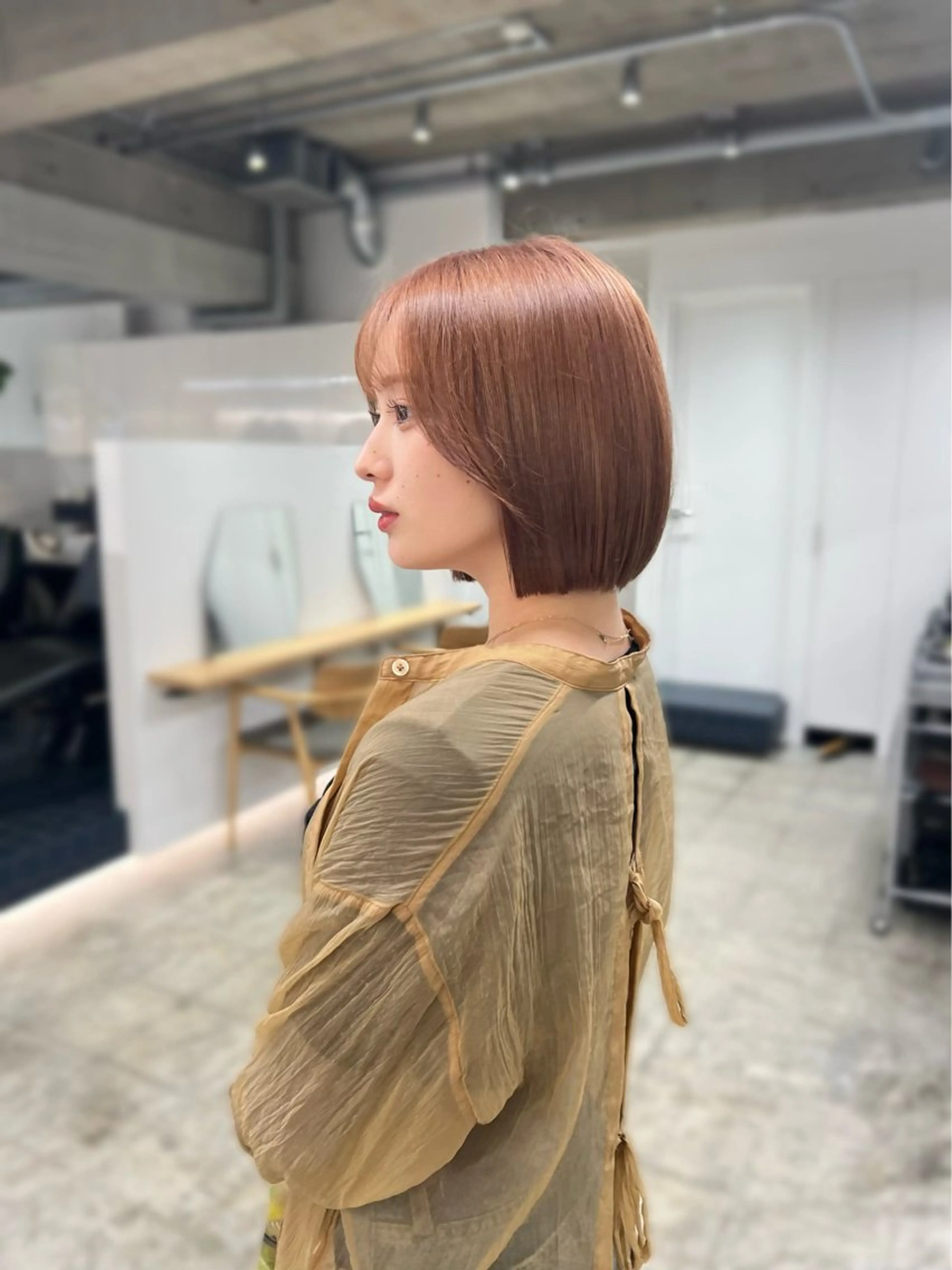 ショート 切りっぱなしボブ ボブ カット ヘアカラー 夏山 秀憲のヘアスタイル