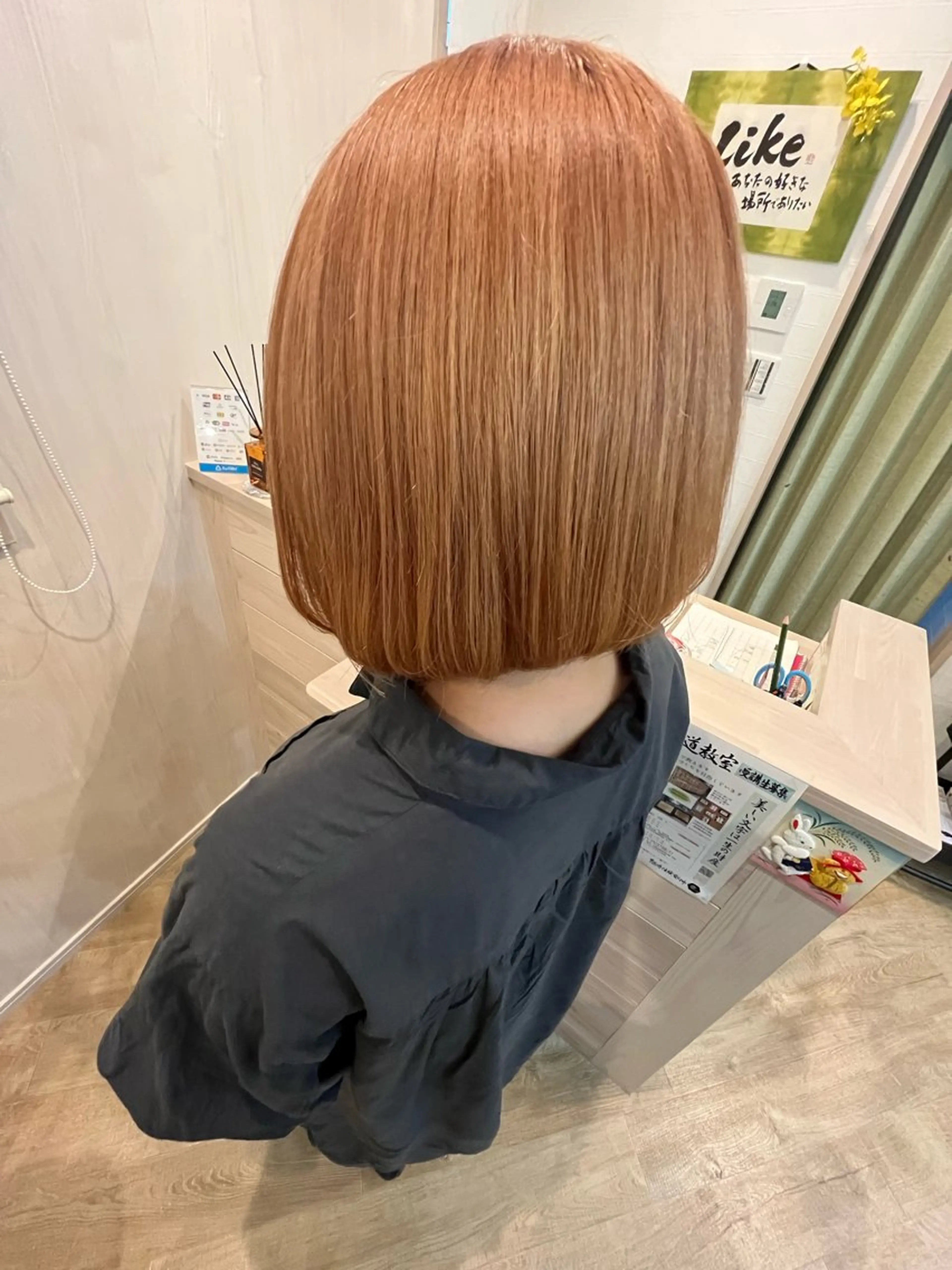 ショート カラー ヘアアレンジ ヘアカラー トリートメント like みやびのヘアスタイル