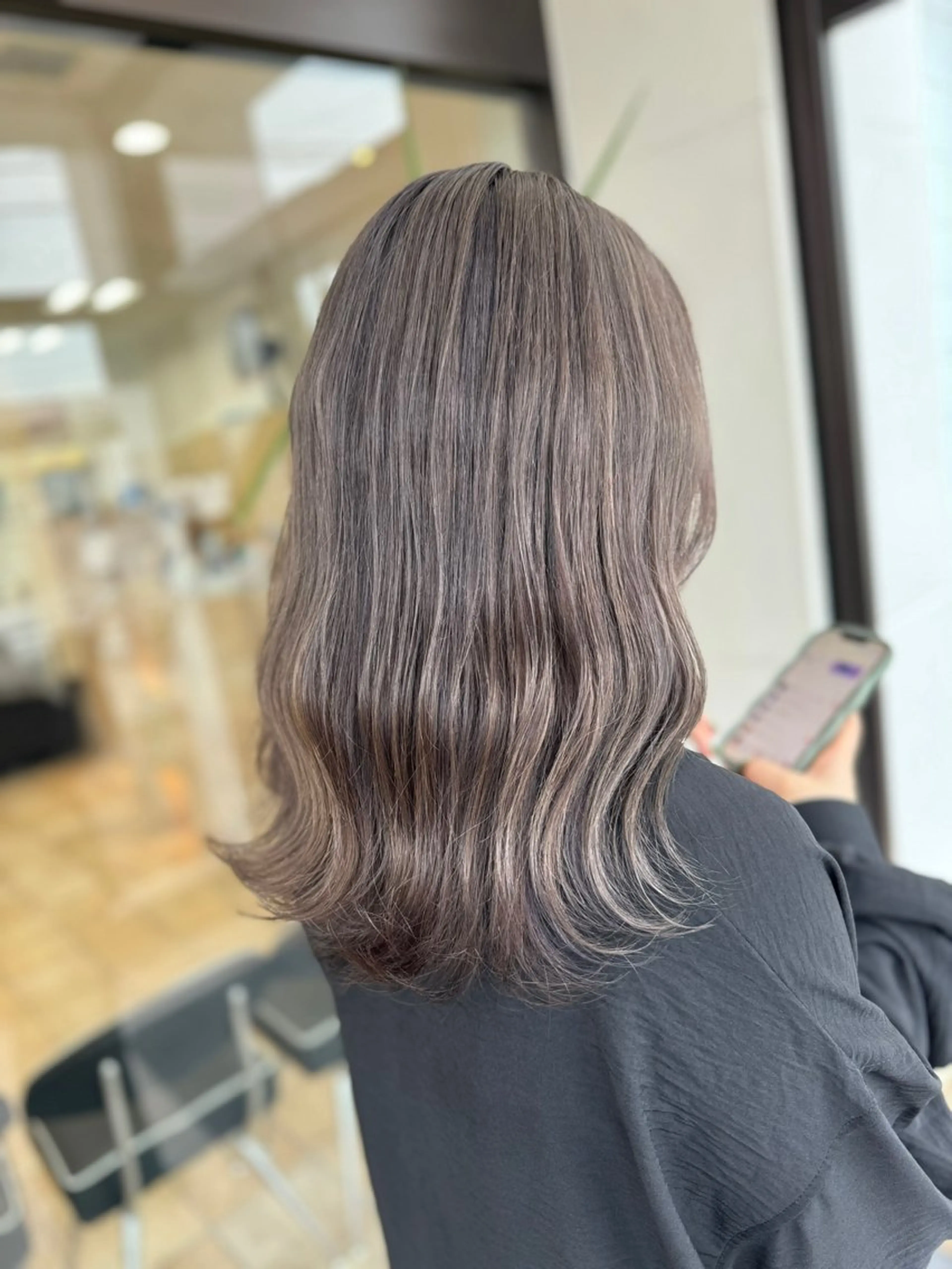 セミロング ヘアカラー トリートメント 🇰🇷韓国風顔周り NANAMI🇰🇷のヘアスタイル