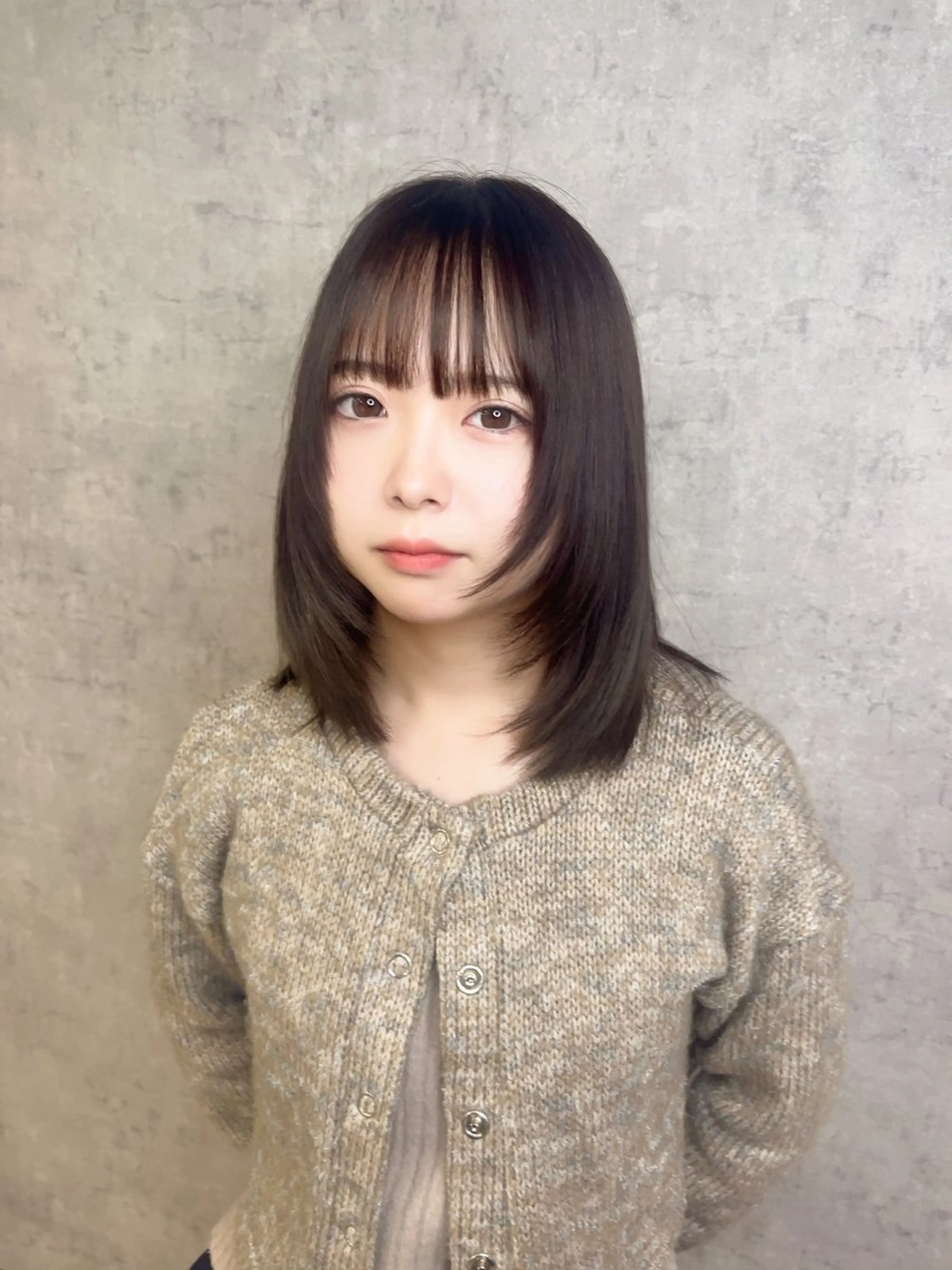 ミディアム カット ヘアカラー KAEDE🎀 ジャニオタ美容師のヘアスタイル