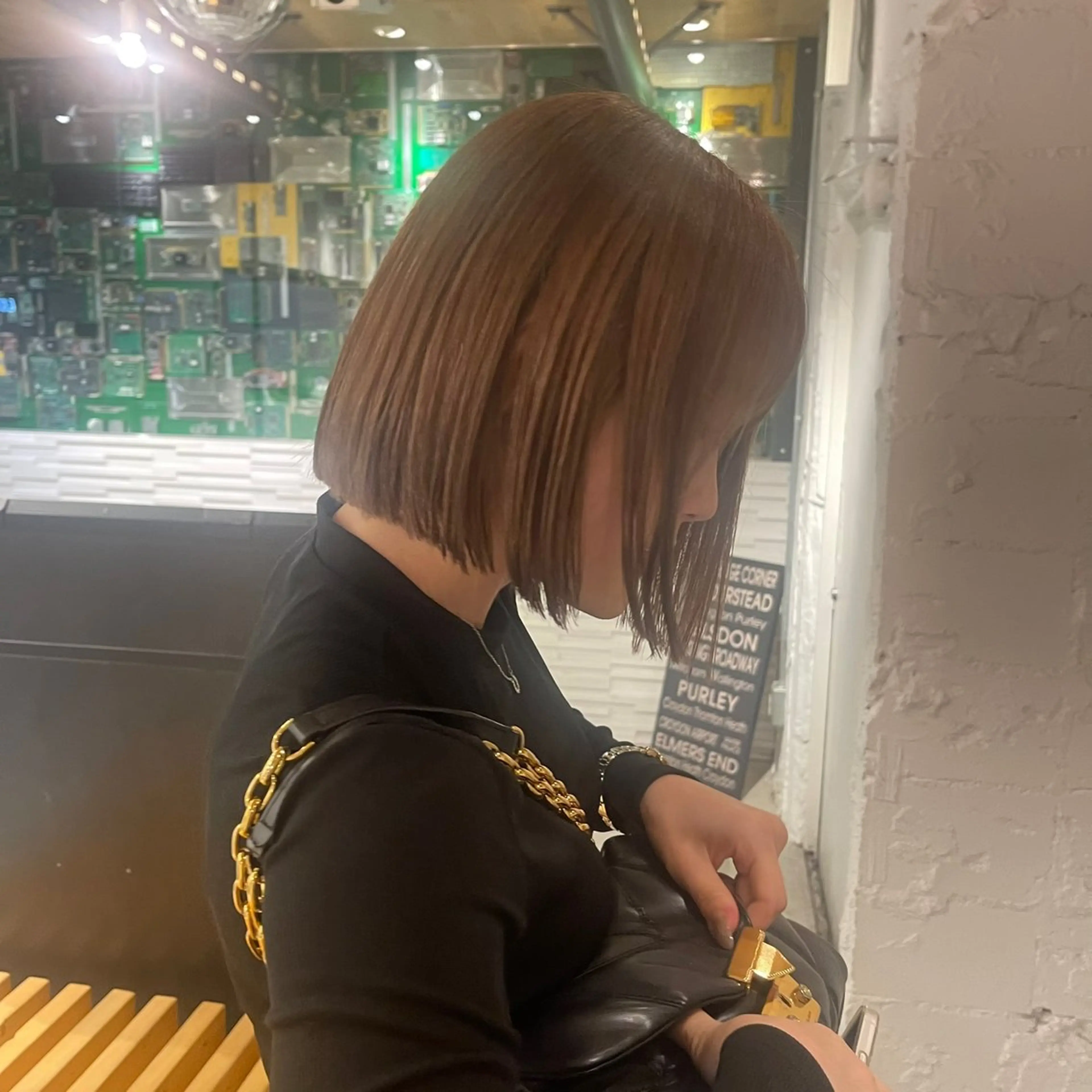 ショート カラー ブラウンカラー ボブ カット ヘアカラー トリートメント nameless miichiのヘアスタイル