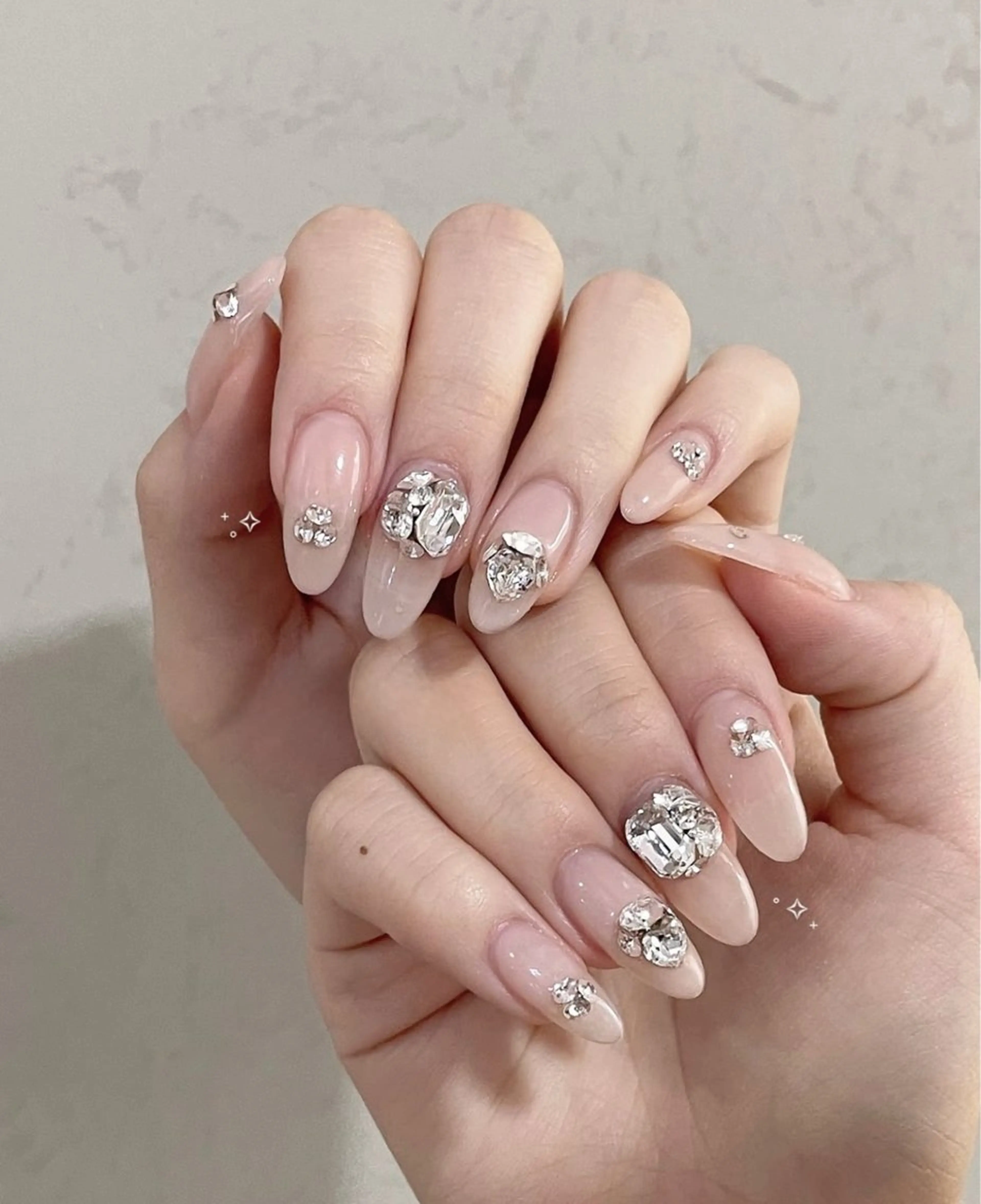 ネイル アニマル柄 オーロラネイル チークネイル フラッシュネイル ジェルネイル ハンドネイル Lyn Nailのネイルデザイン