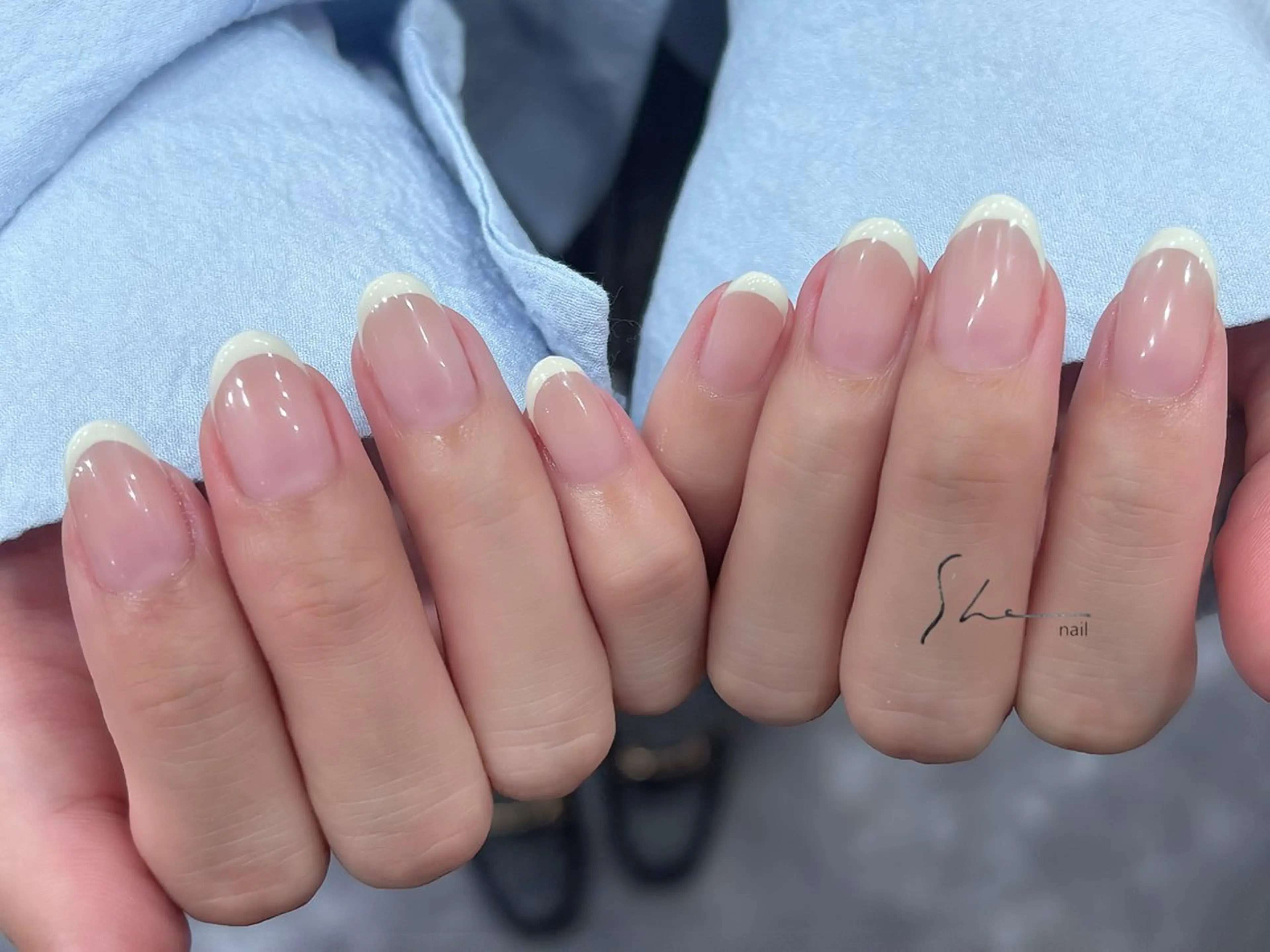 ネイル フレンチネイル ハンドネイル SHE所属・SHE adusaのネイルデザイン