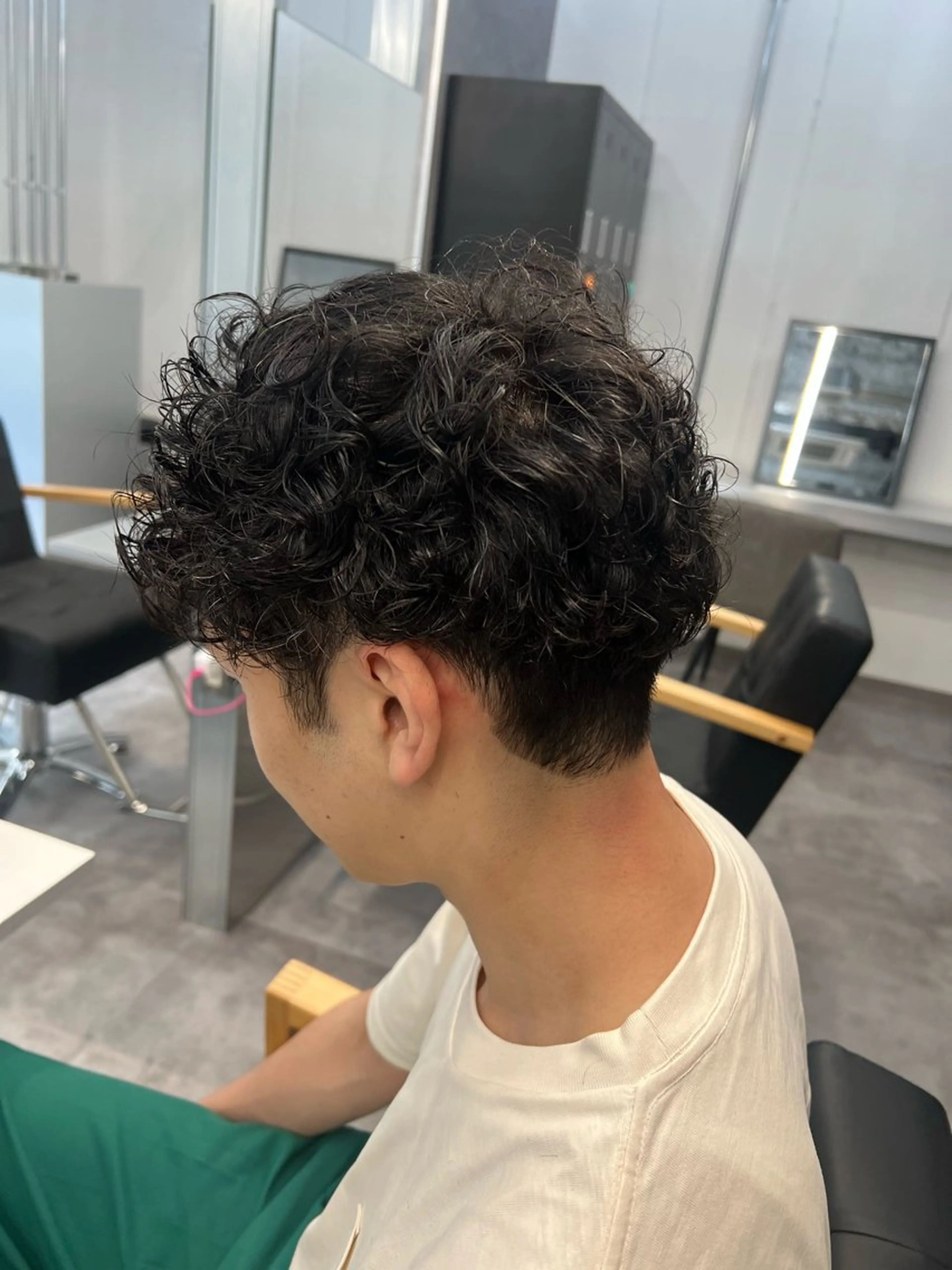 パーマ メンズ 中井 一葉のヘアスタイル