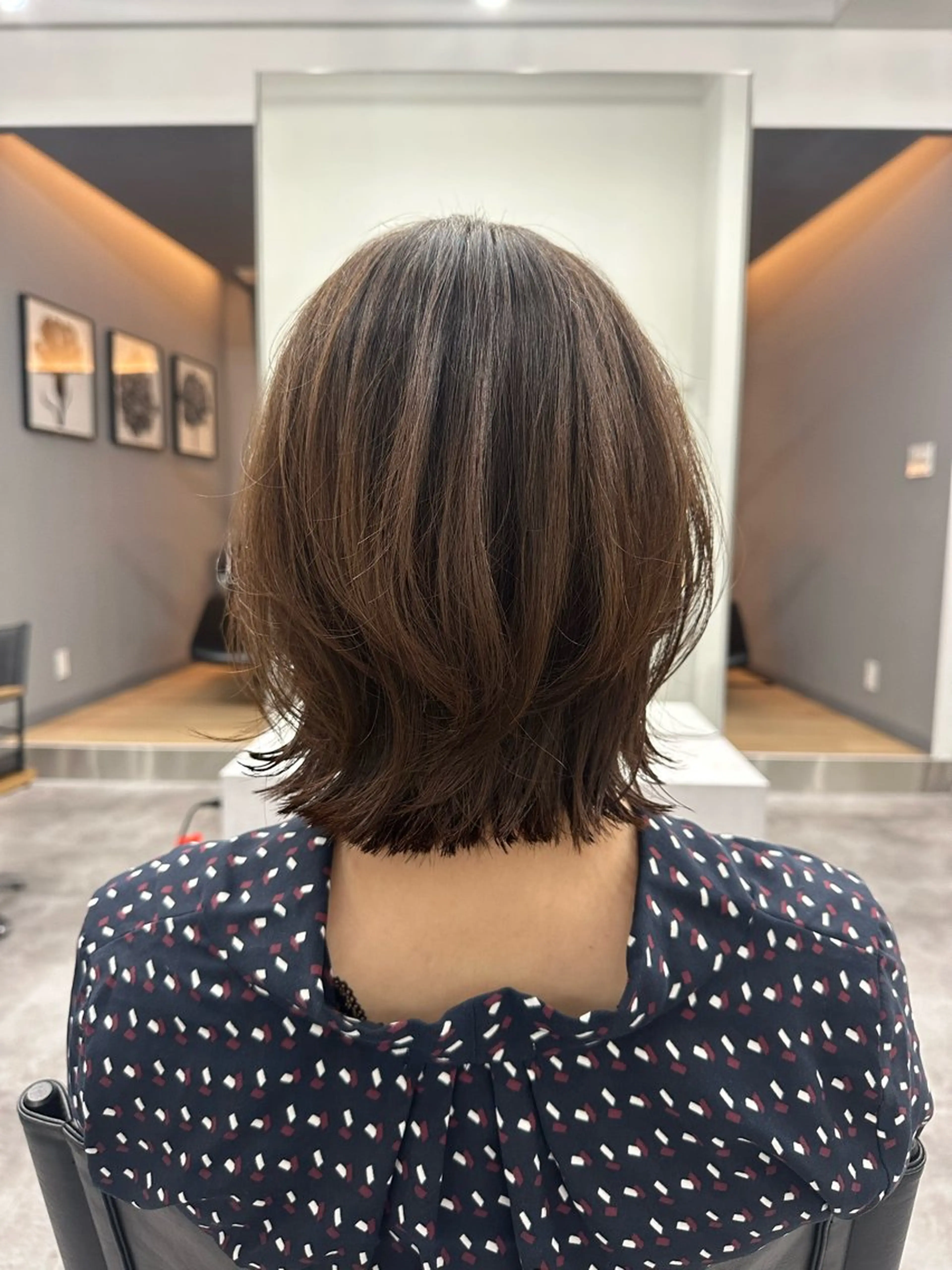 ミディアム レイヤーカット ごとう さなのヘアスタイル