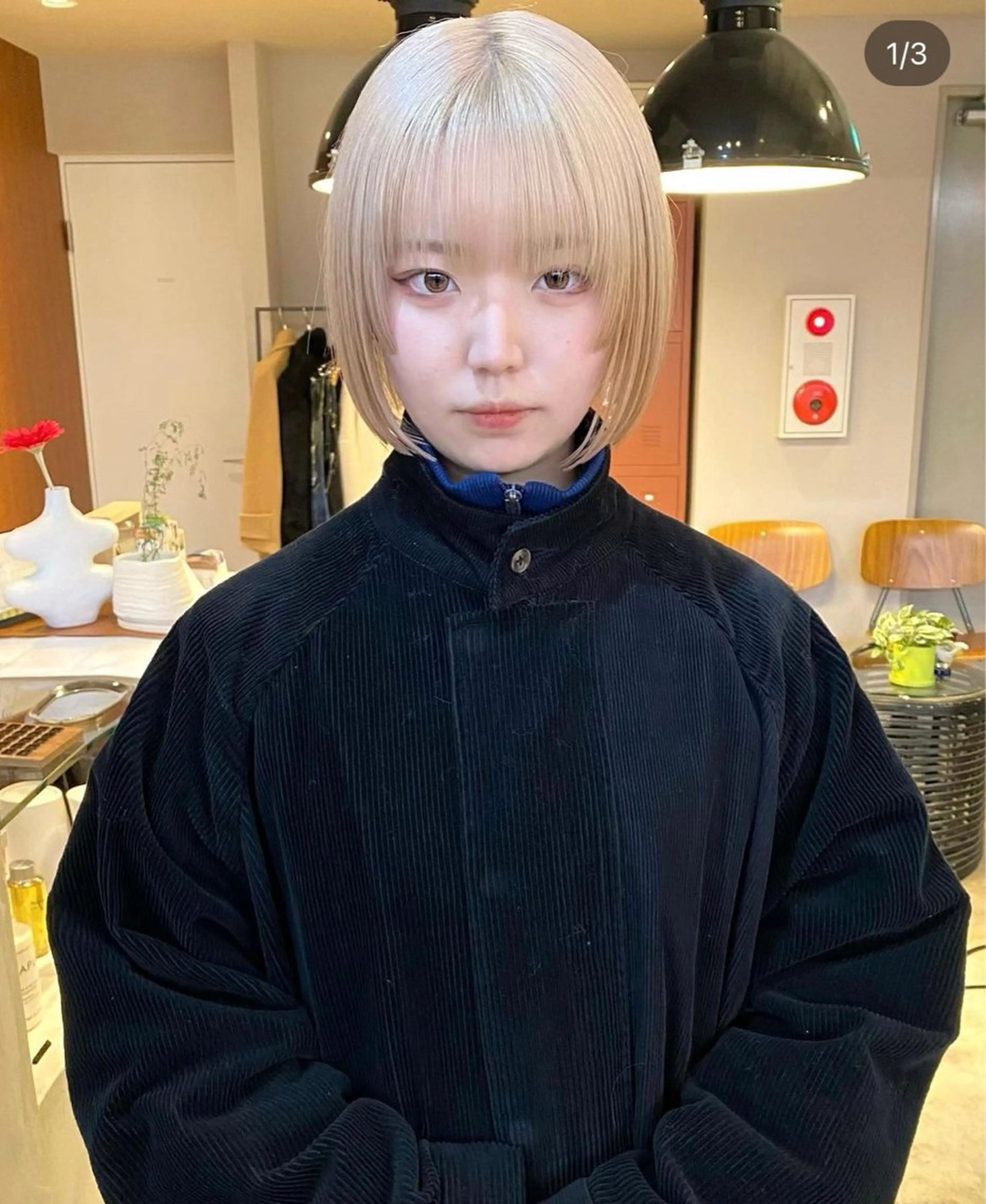 ミディアム カット ヘアカラー ミルクティーベージュ outaのヘアスタイル