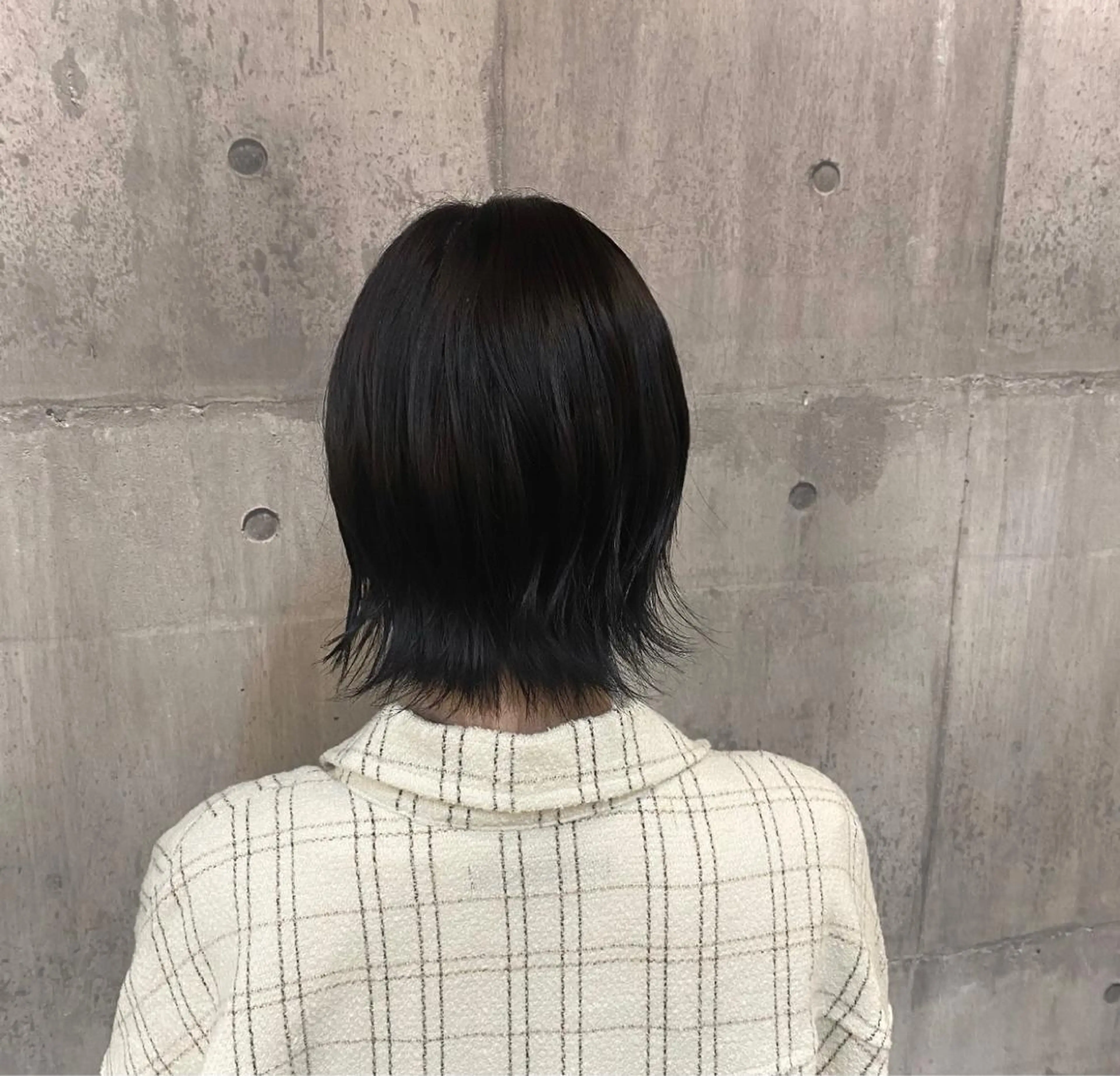 ミディアム カラー グレージュ 比嘉 陽のヘアスタイル
