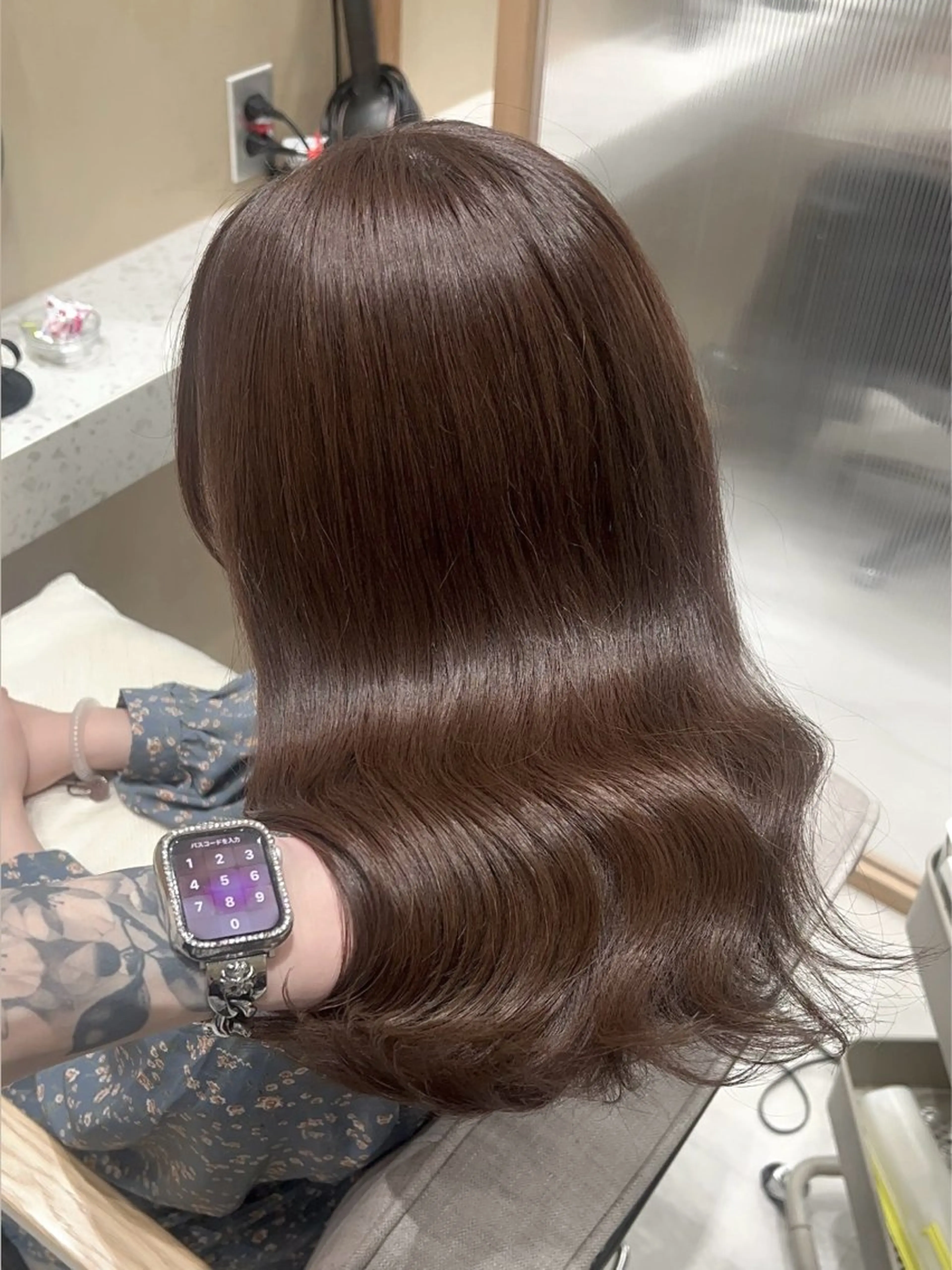 セミロング 顔周りカット 髪質改善 韓国風ヘア カット ヘアカラー トリートメント 💎髪質改善艶髪 💎透明感カラー💎のヘアスタイル