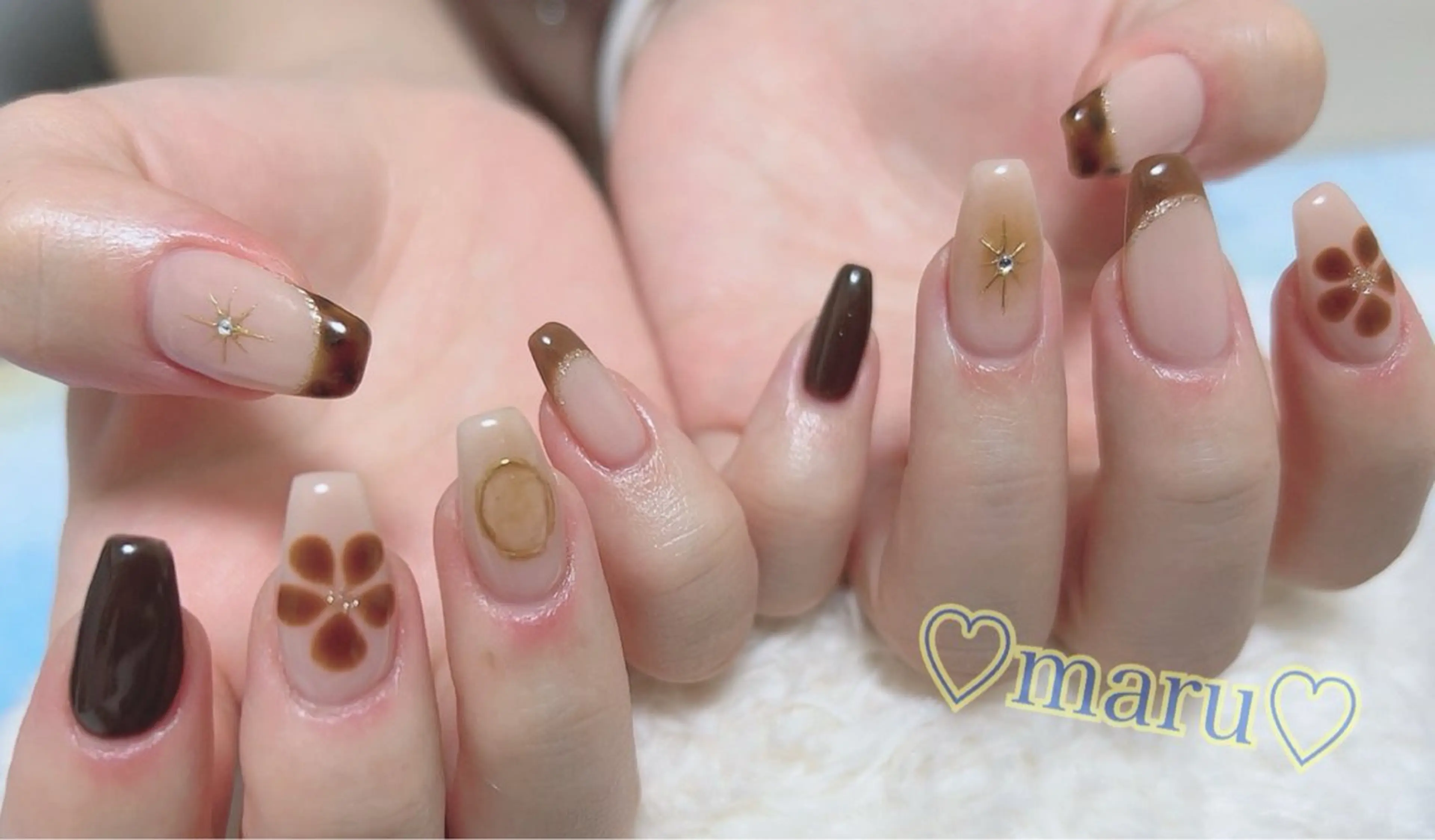 ネイル ハンドネイル フットネイル まるみ ♡のネイルデザイン