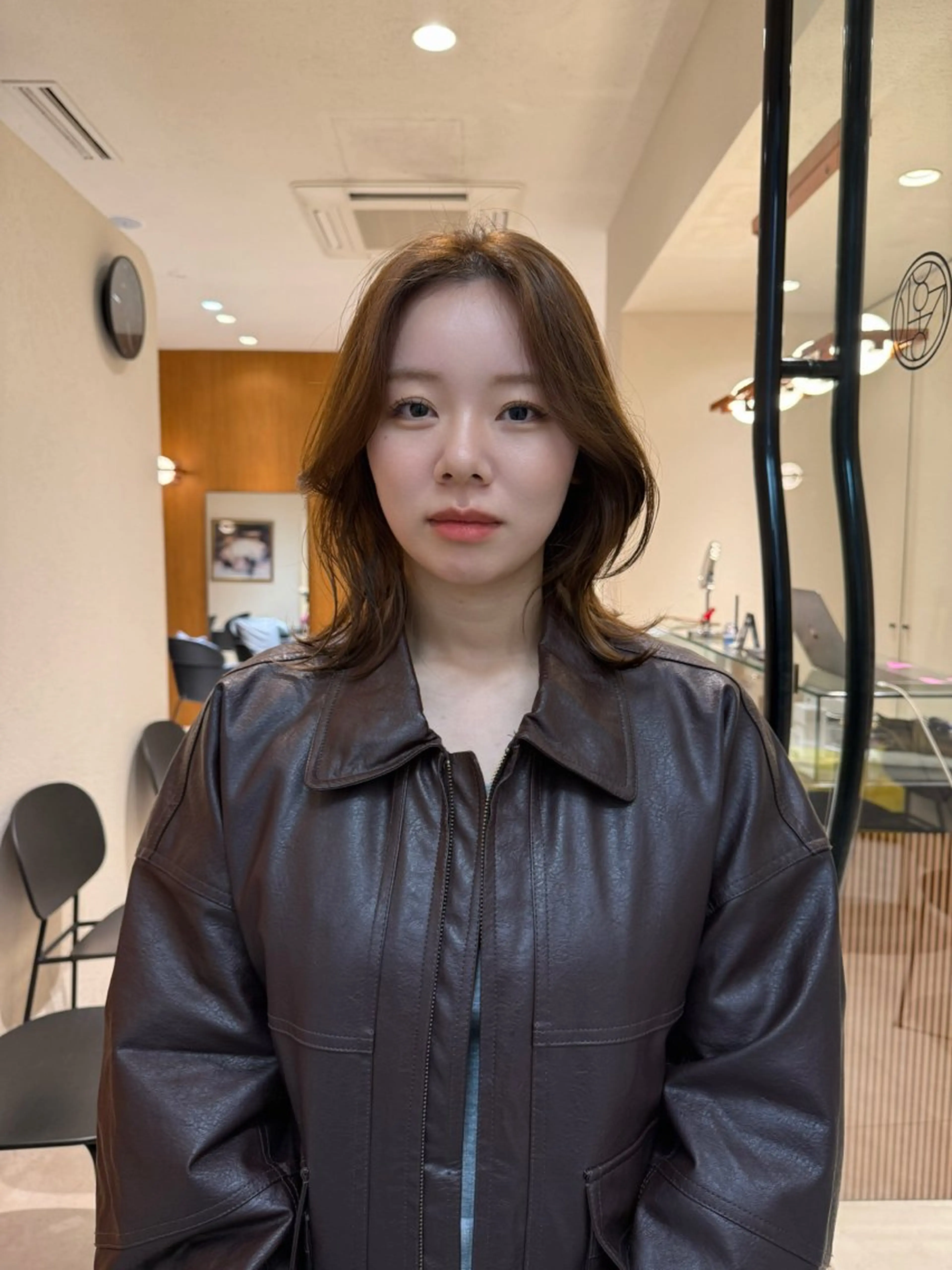 ミディアム カラー ベージュカラー ヘアカラー yiye Aoyama所属・yiye ちさとのヘアスタイル