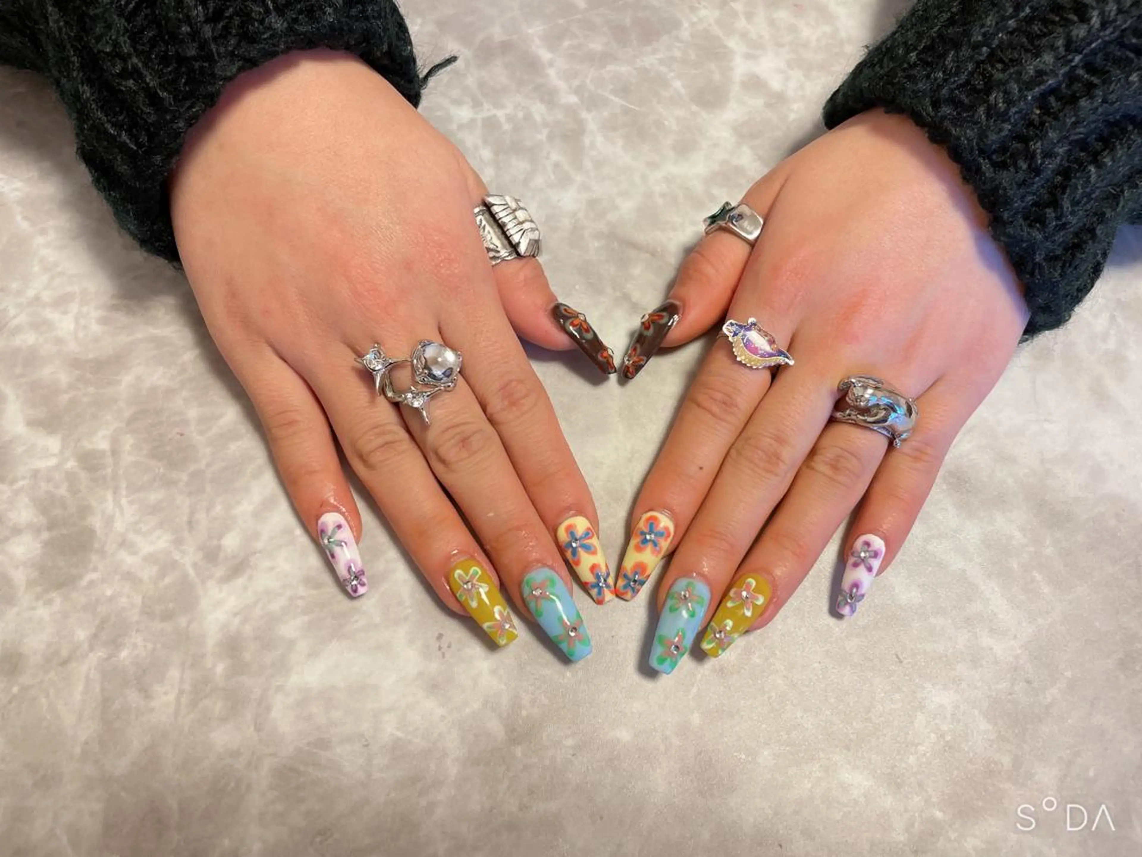 ネイル アートネイル フラワーネイル Nail salon Betty❤︎のネイルデザイン