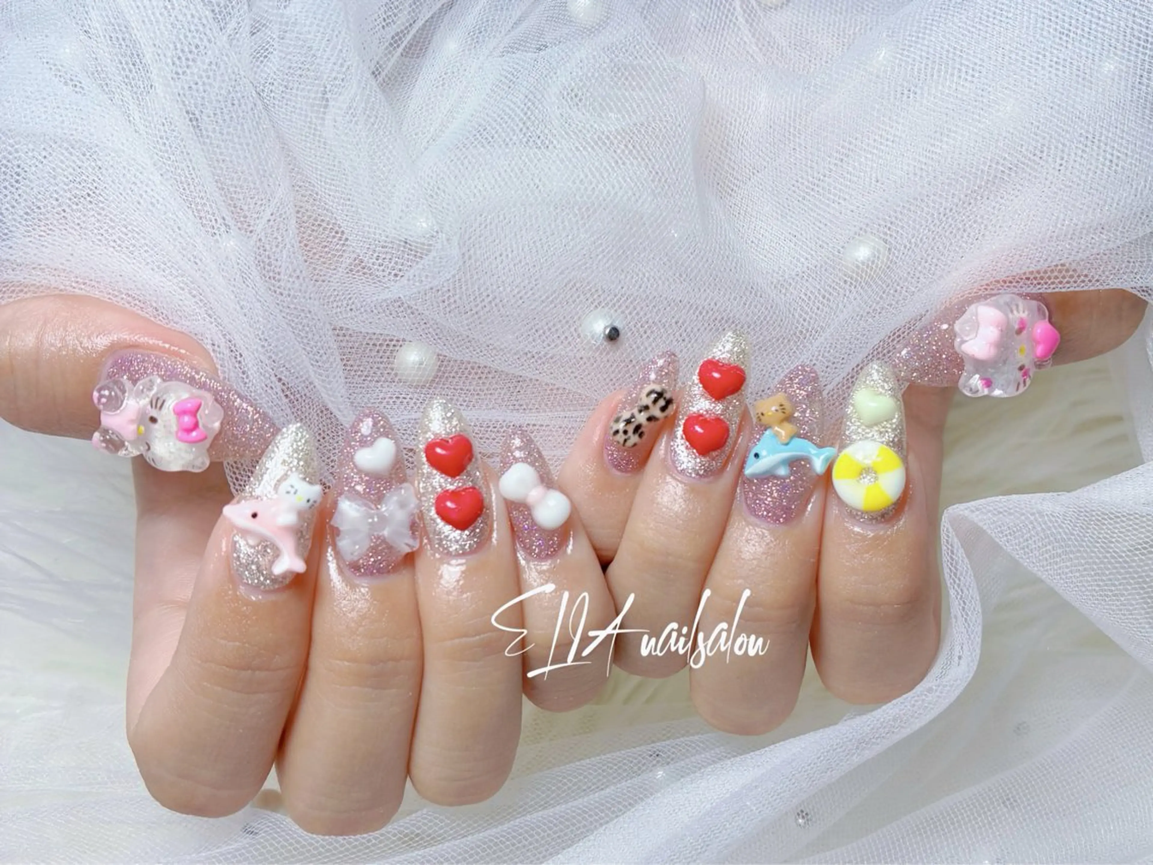 ミディアム ハンドネイル ELIA【エリア】 nailsalonのネイルデザイン