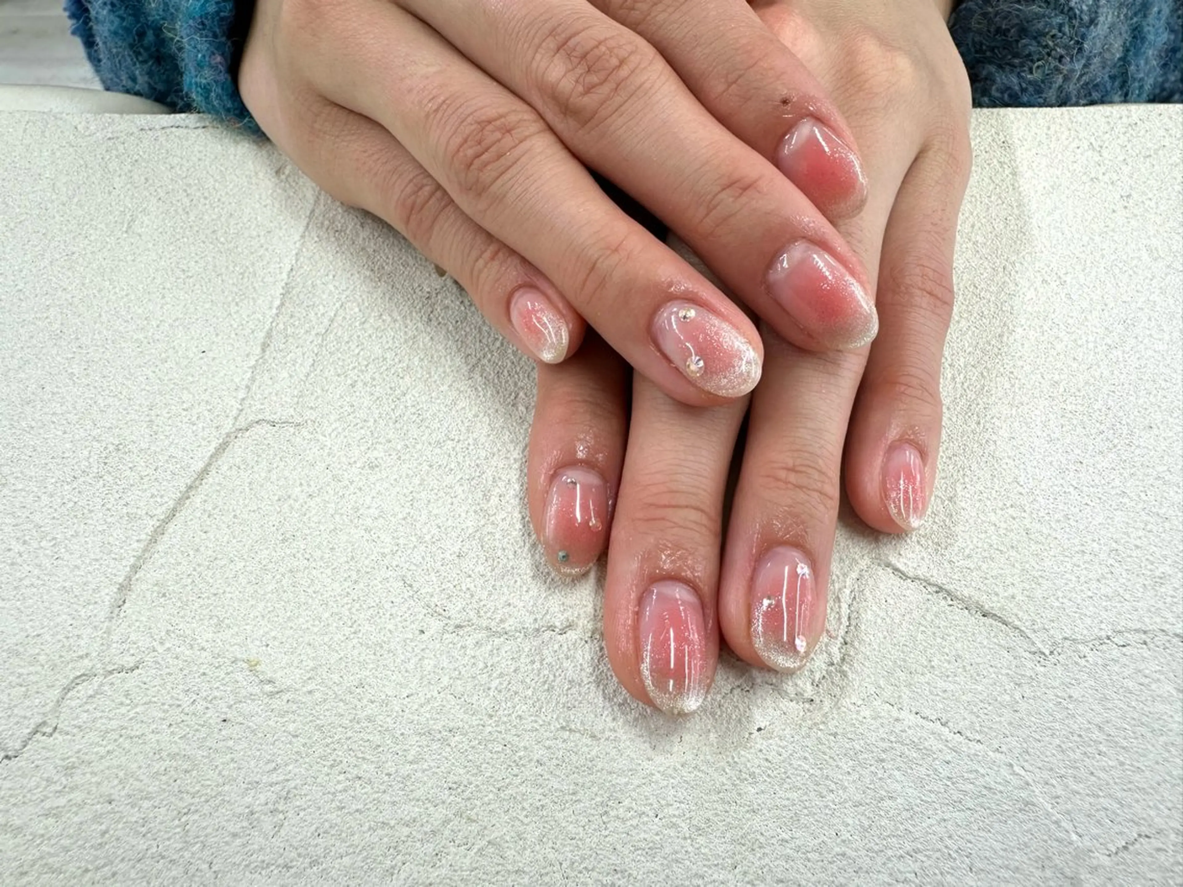 ネイル チークネイル グラデーション Bianca 🩵 Ayakoのネイルデザイン