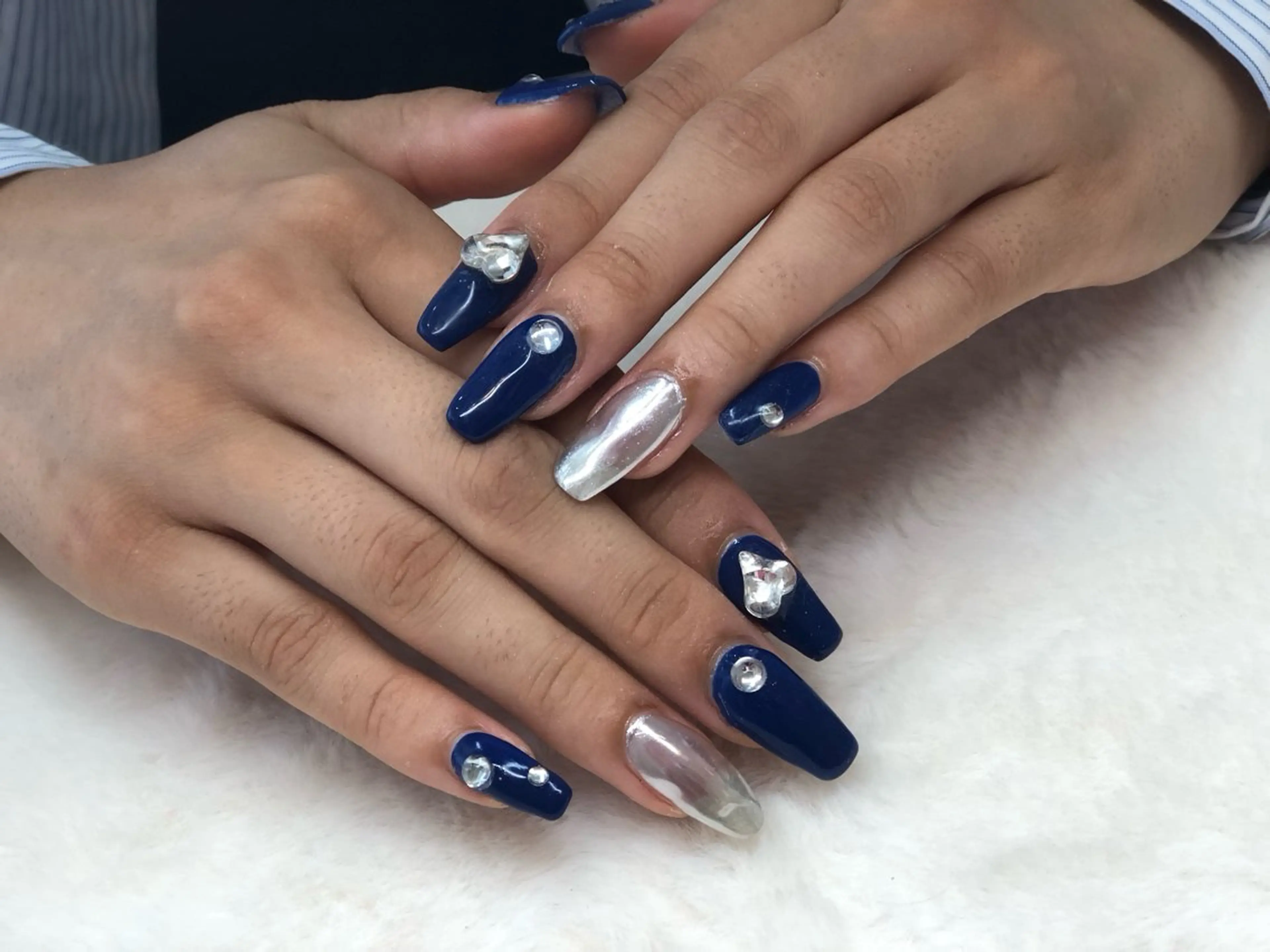 ネイル 長さ出し ハート ミラーネイル ワンホンネイル ハンドネイル ハンドケア 心斎橋Salon Epokkuのネイルデザイン