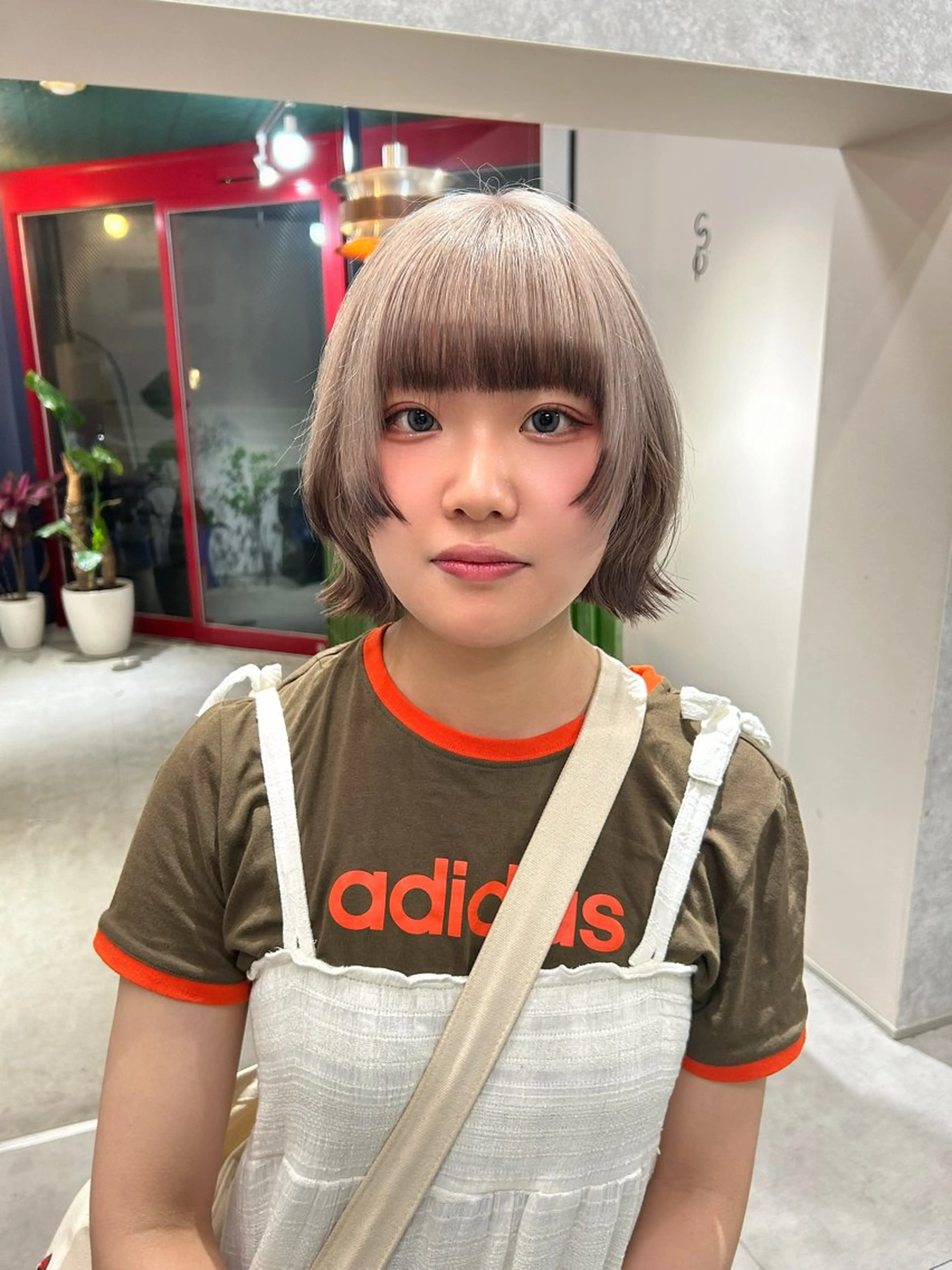 ミディアム カラー ナチュラル・ハイトー ン🏆HINOKIのヘアスタイル