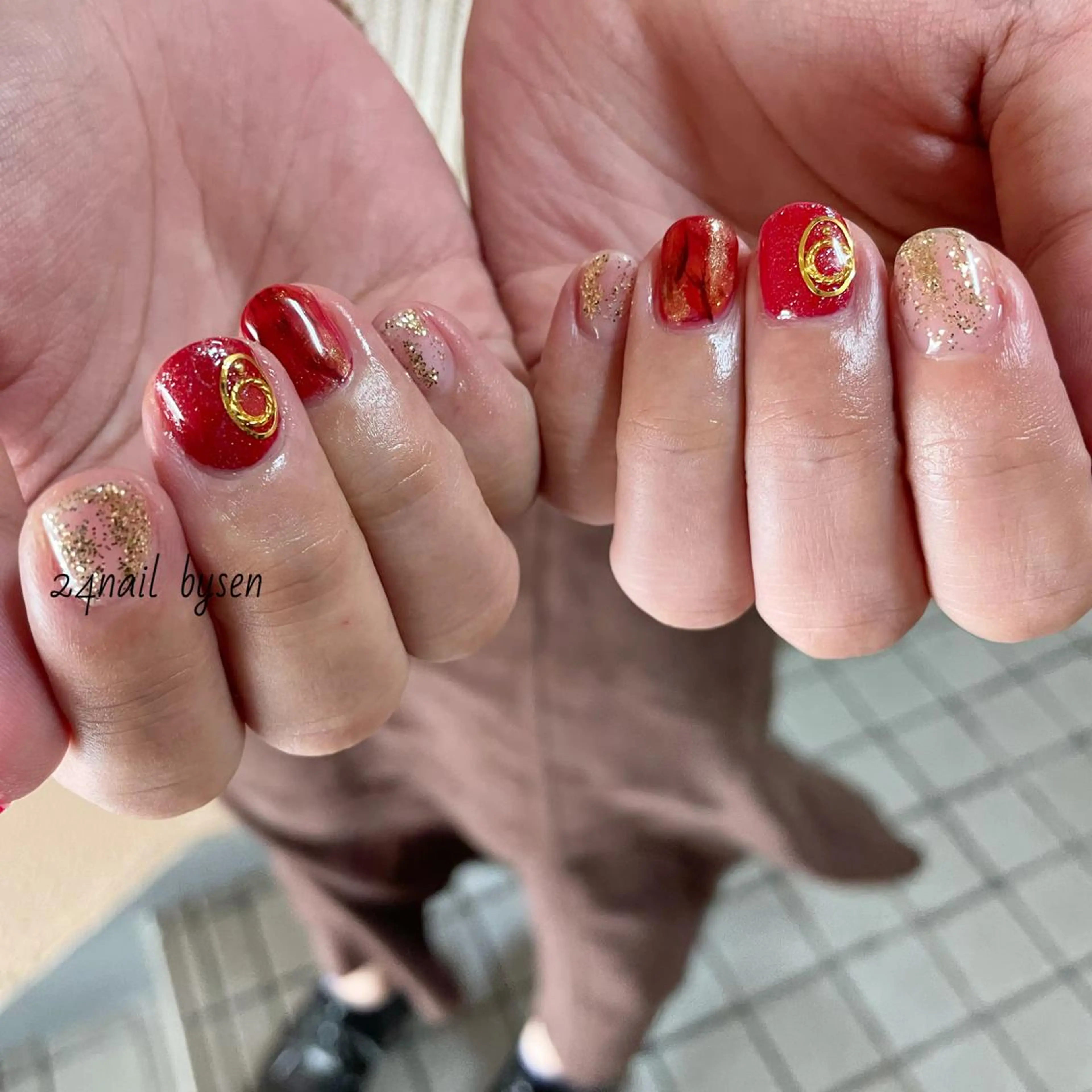 ネイル ニュアンスネイル 赤色 ハンドネイル Atelier by 24nail/Ayaのネイルデザイン