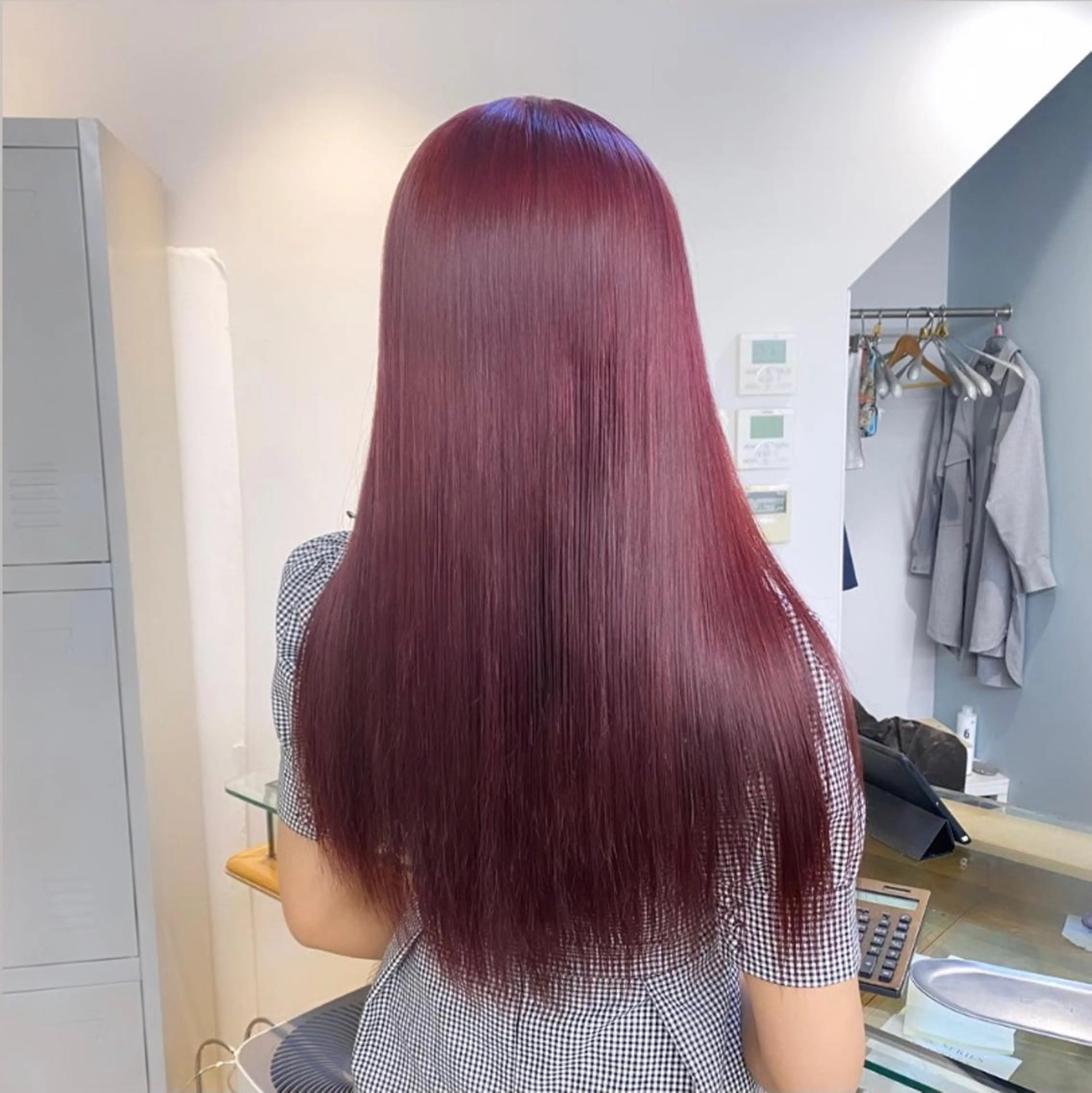 ロング カラー パーマ ヘアアレンジ メンズ キッズ ネイル マツエク・マツパ アイブロウ 暖色系/透明感 治野心のヘアスタイル