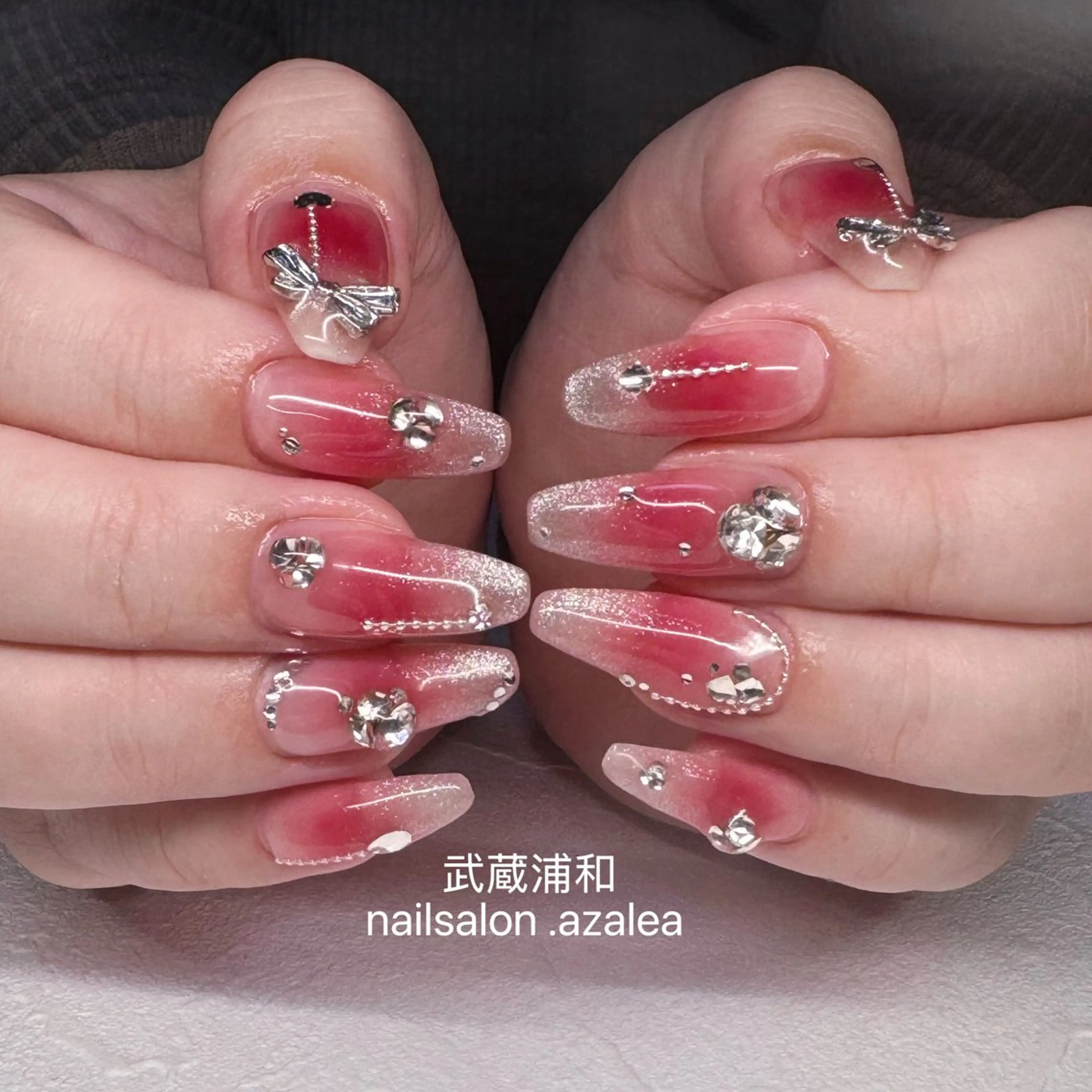 ネイル ハンドネイル R inのネイルデザイン