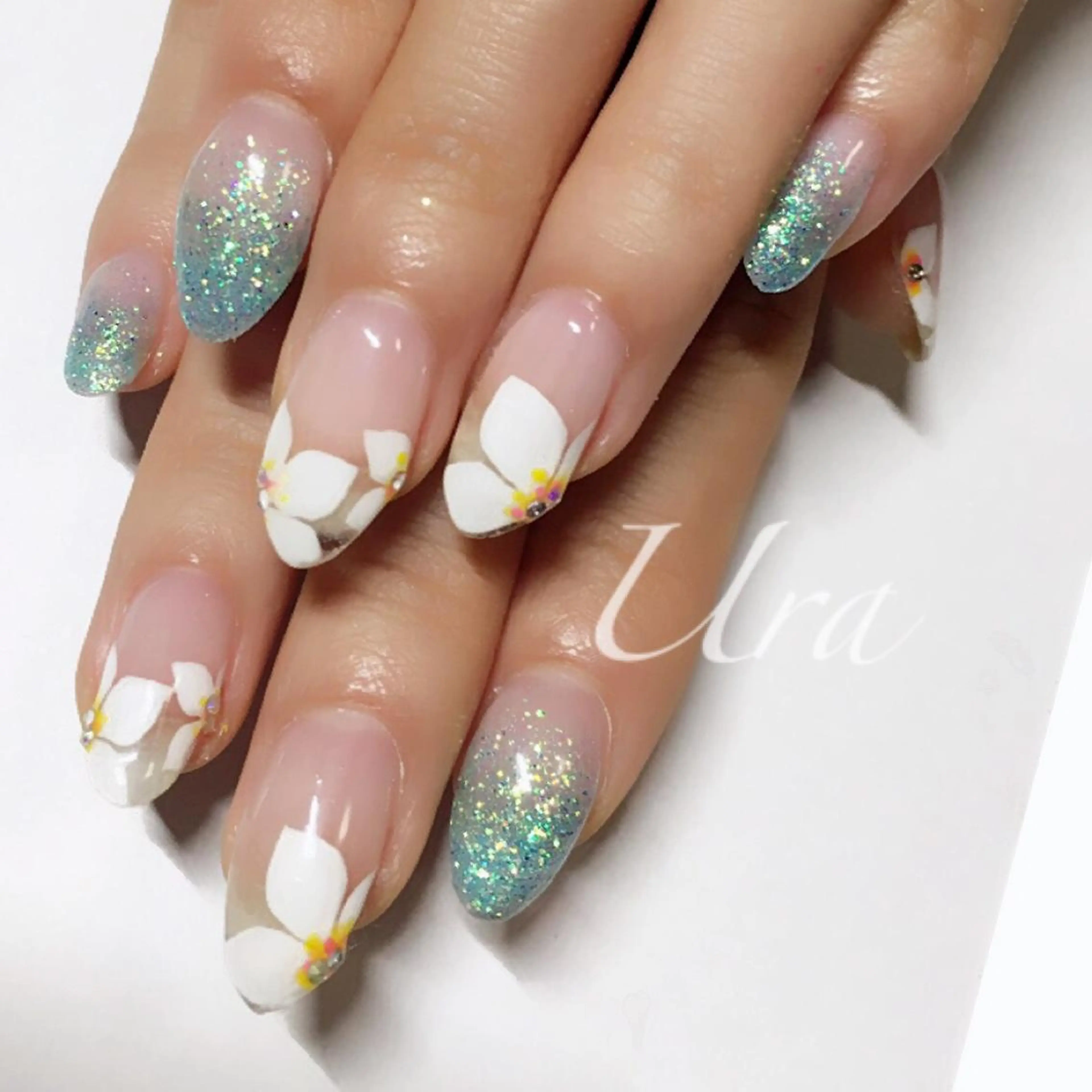 ネイル フラワーネイル UrakoNail 《nail》のネイルデザイン