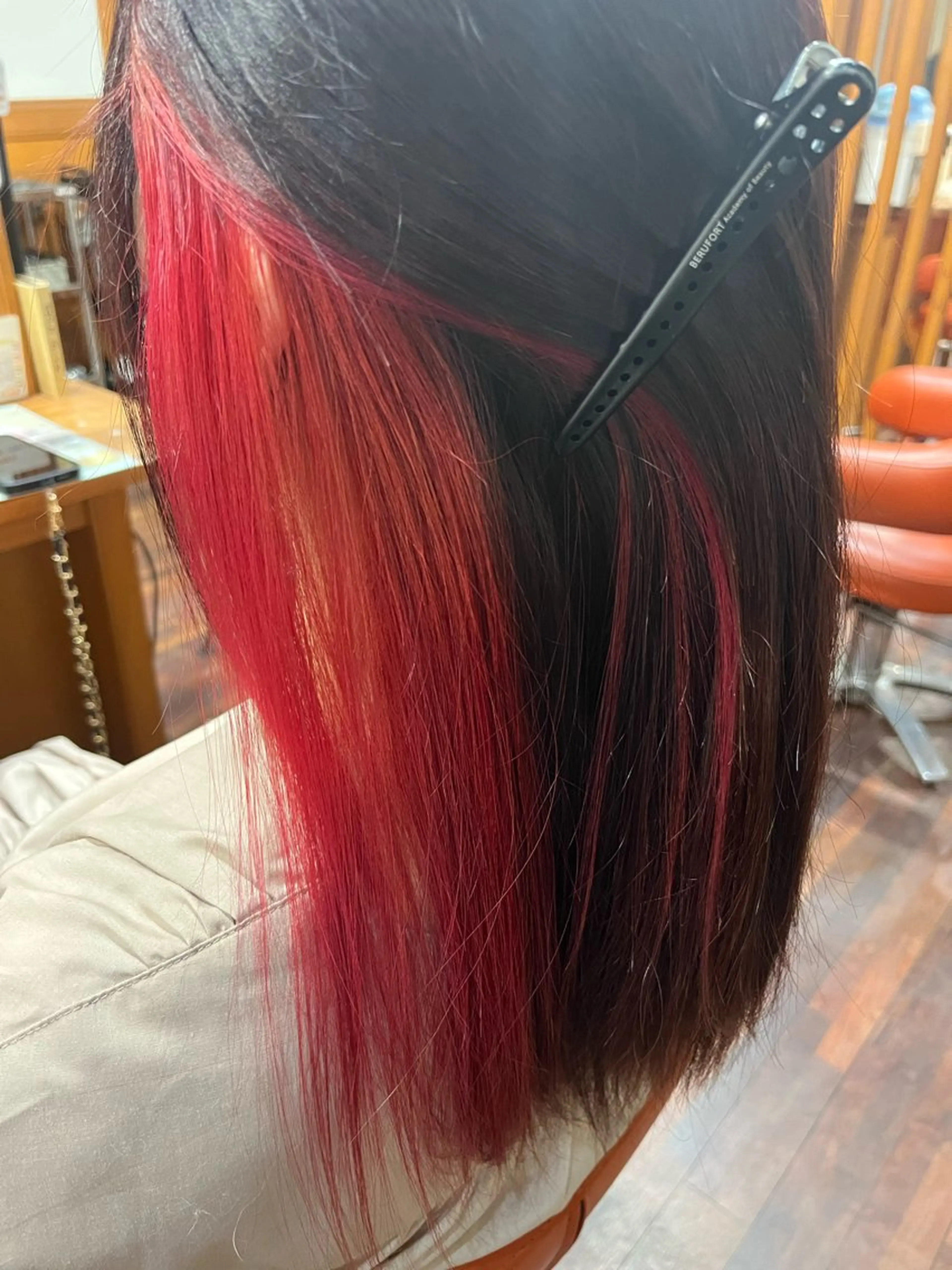 セミロング カラー イヤリングカラー ピンクカラー qulim hair所属・赤座 早紀【qulim】のヘアスタイル